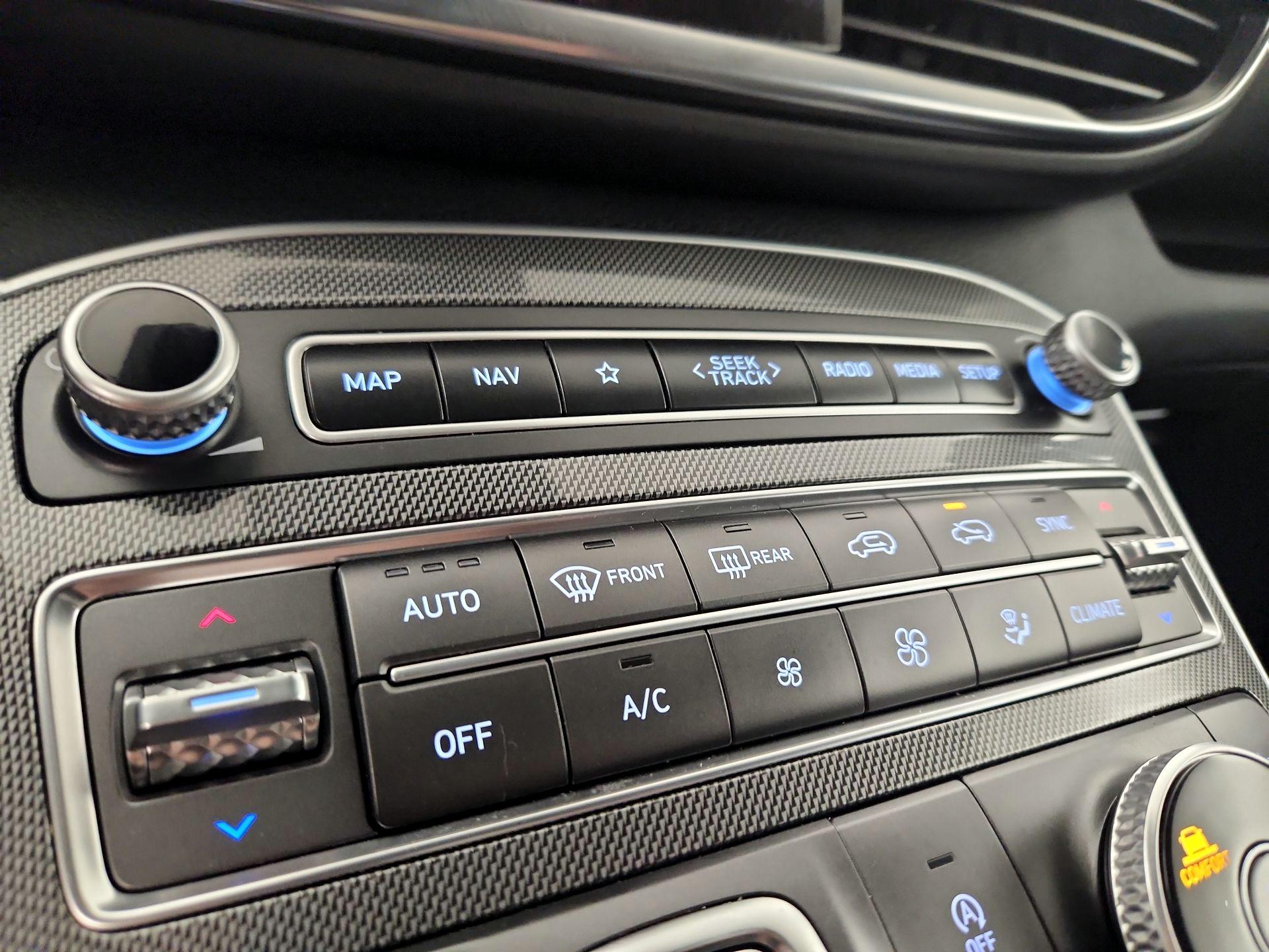 Thumbnail: 2023 Hyundai Santa Fe - 17