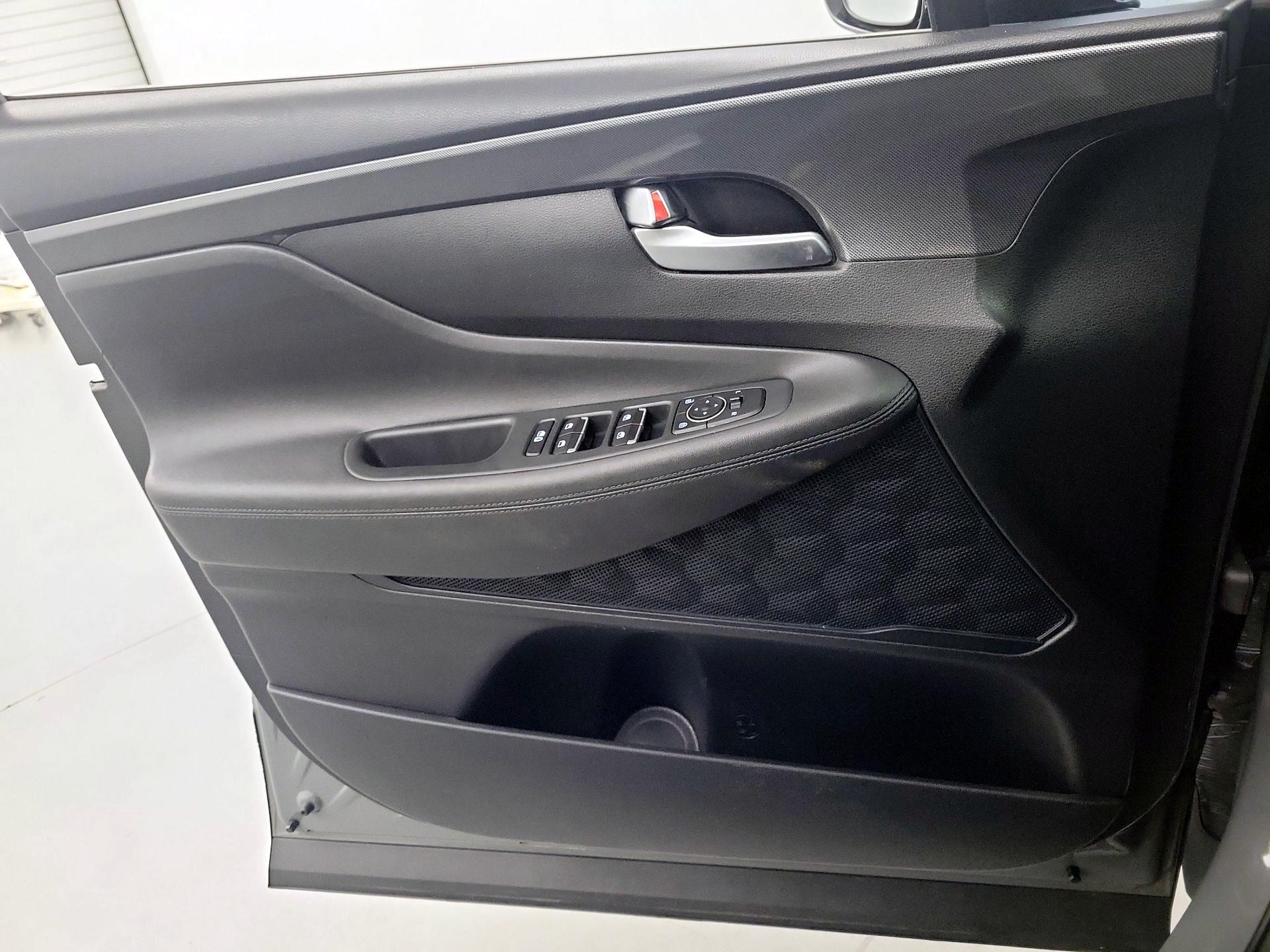 Thumbnail: 2022 Hyundai Santa Fe - 12