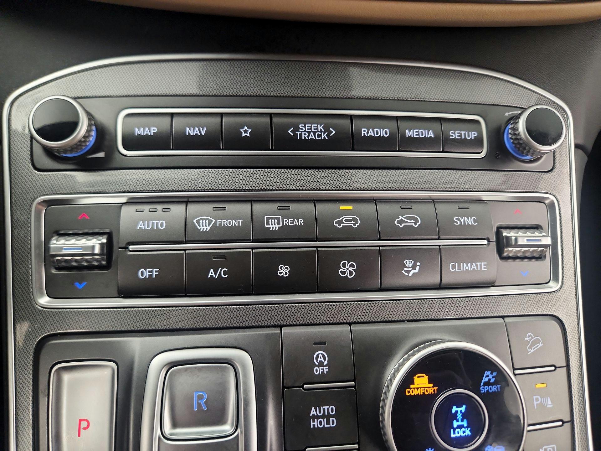 Thumbnail: 2023 Hyundai Santa Fe - 17