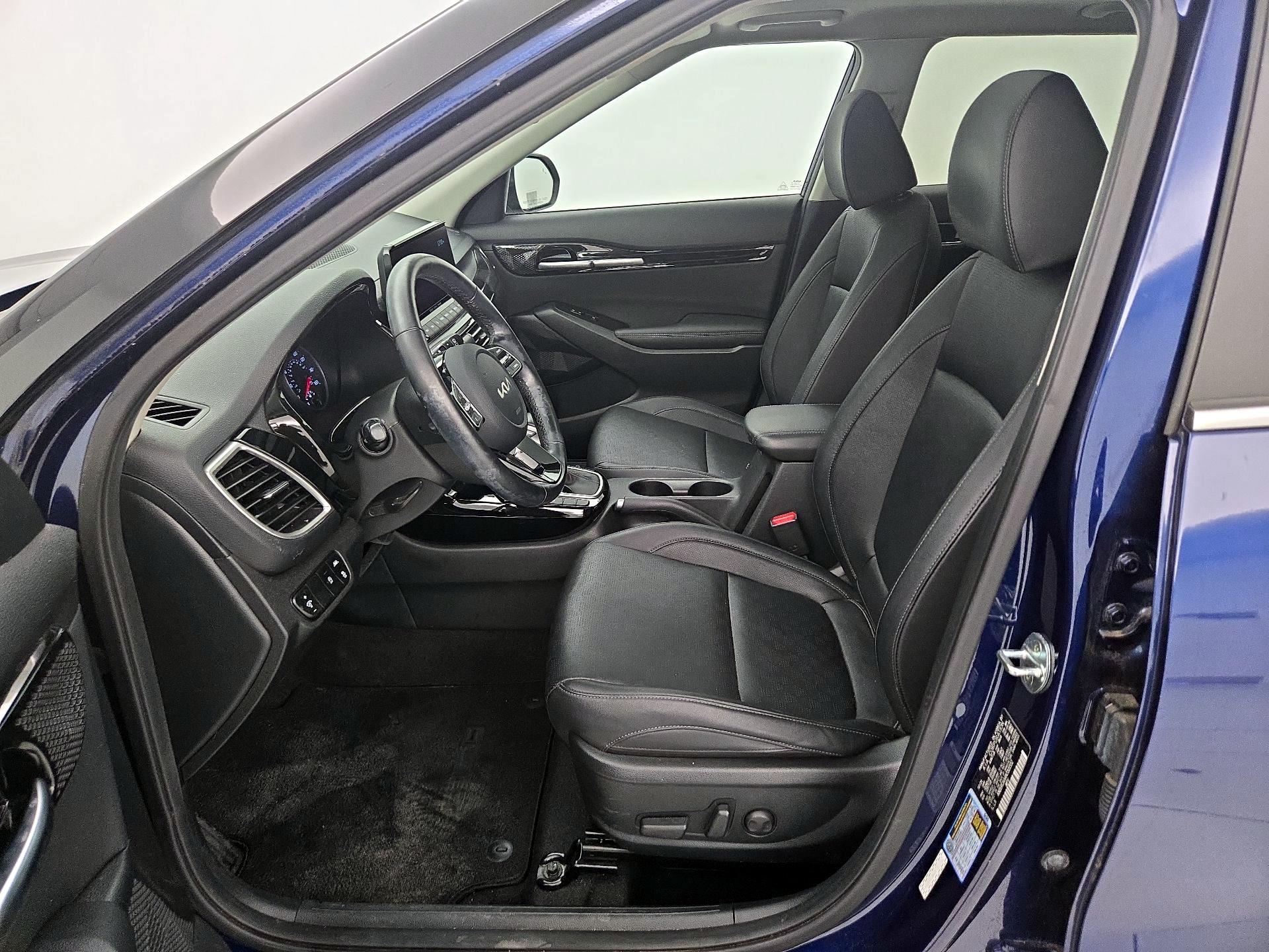 Thumbnail: 2022 Kia Seltos - 11