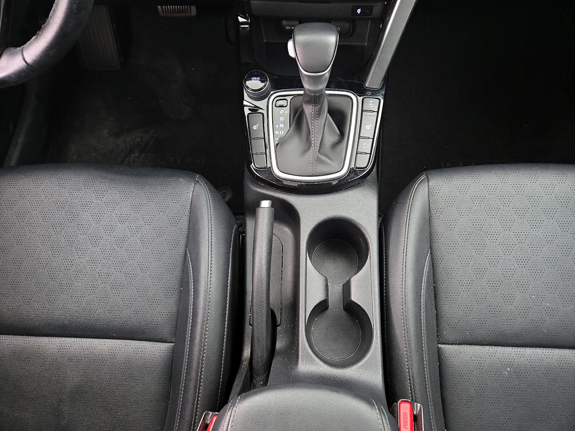 Thumbnail: 2022 Kia Seltos - 18