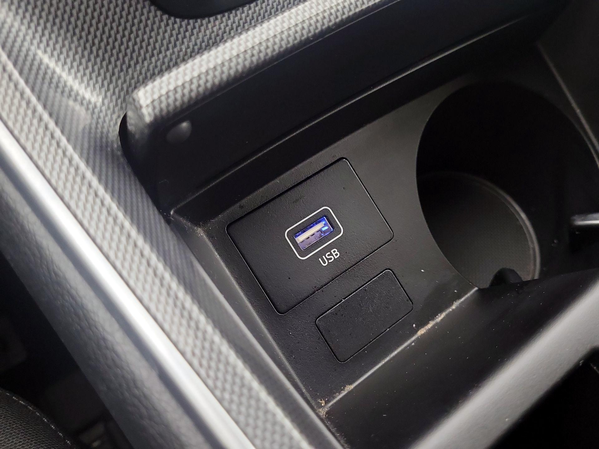 Thumbnail: 2023 Hyundai Santa Fe - 18