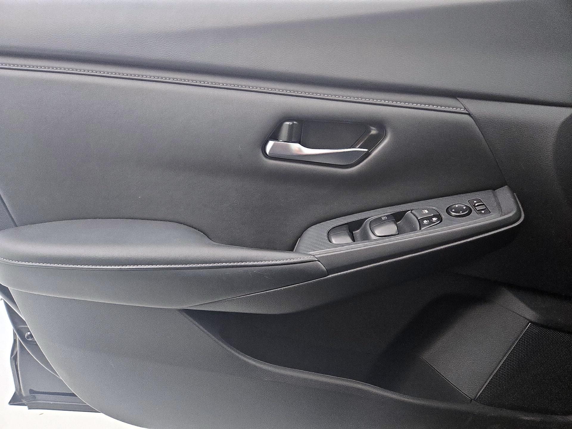 Thumbnail: 2023 Nissan Sentra - 12