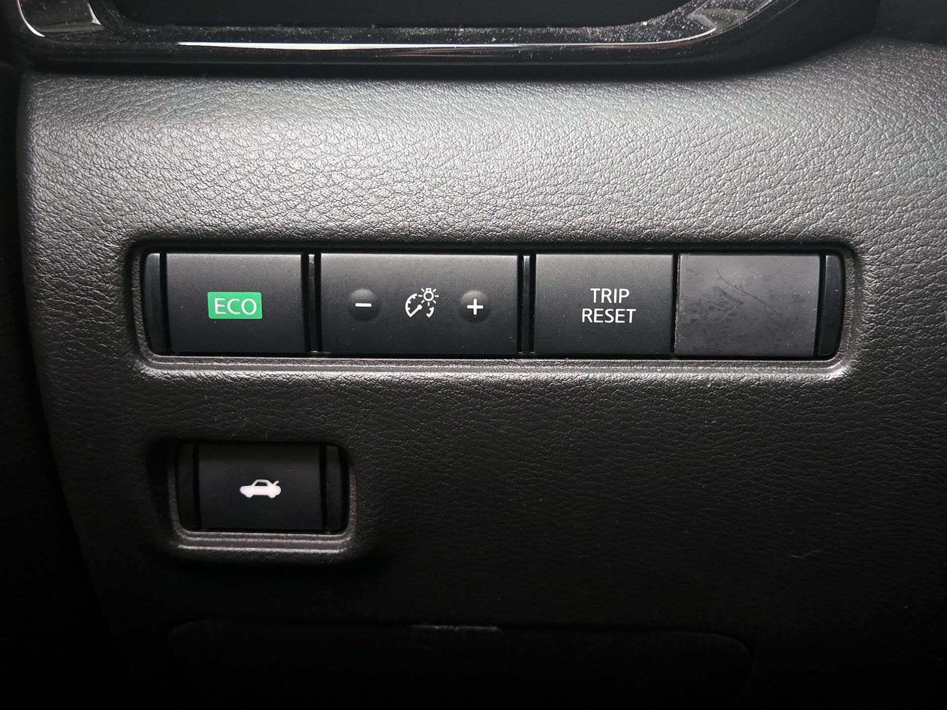 Thumbnail: 2023 Nissan Sentra - 13