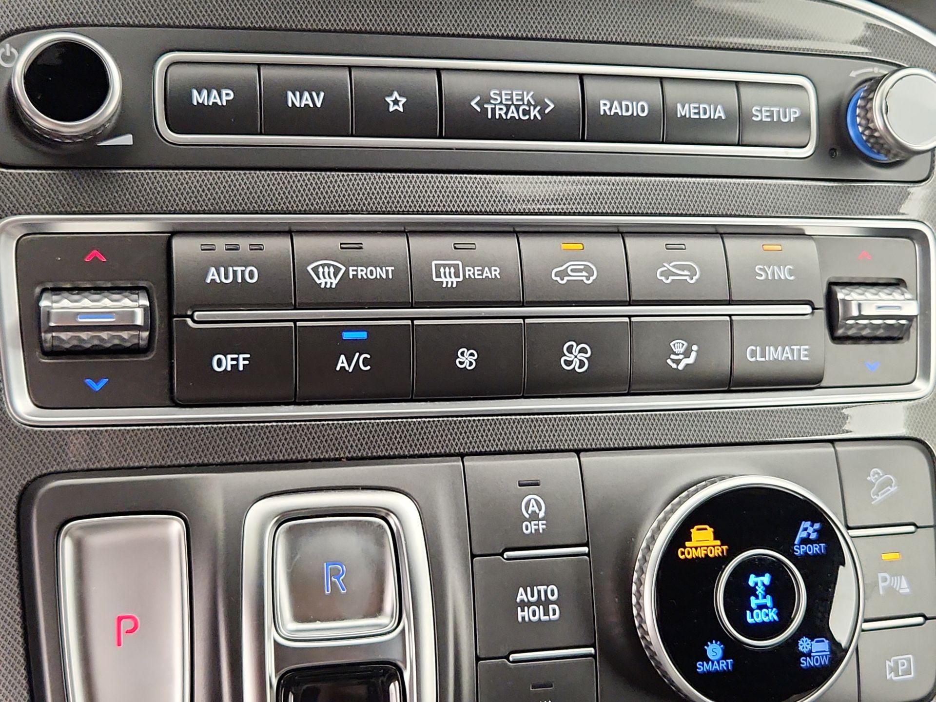 Thumbnail: 2023 Hyundai Santa Fe - 17