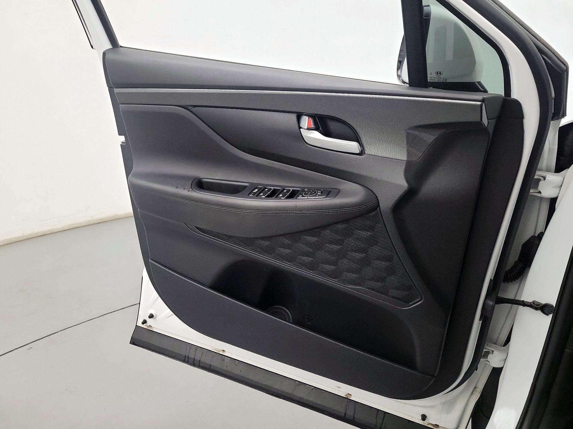 Thumbnail: 2023 Hyundai Santa Fe - 12