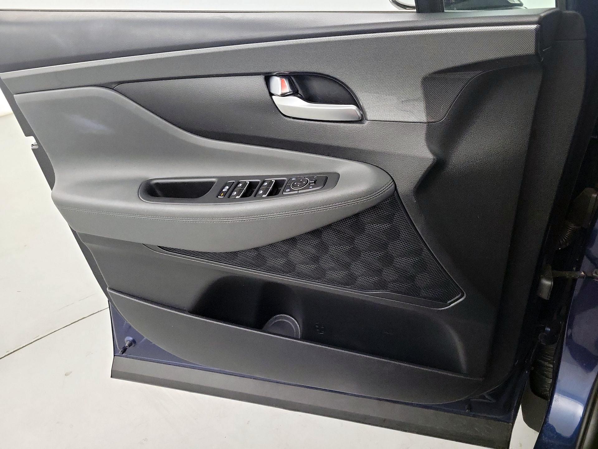 Thumbnail: 2023 Hyundai Santa Fe - 12