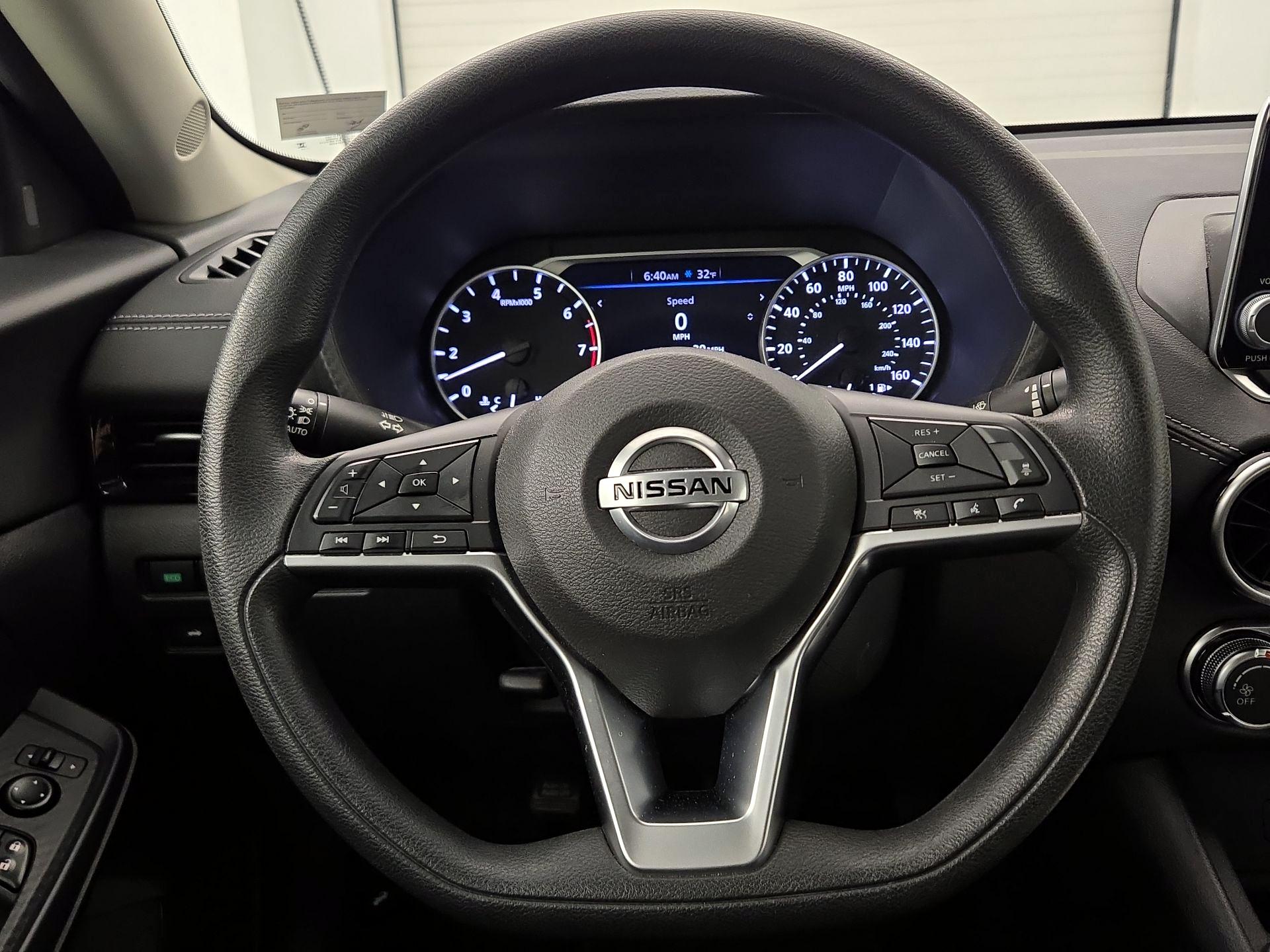 Thumbnail: 2023 Nissan Sentra - 10