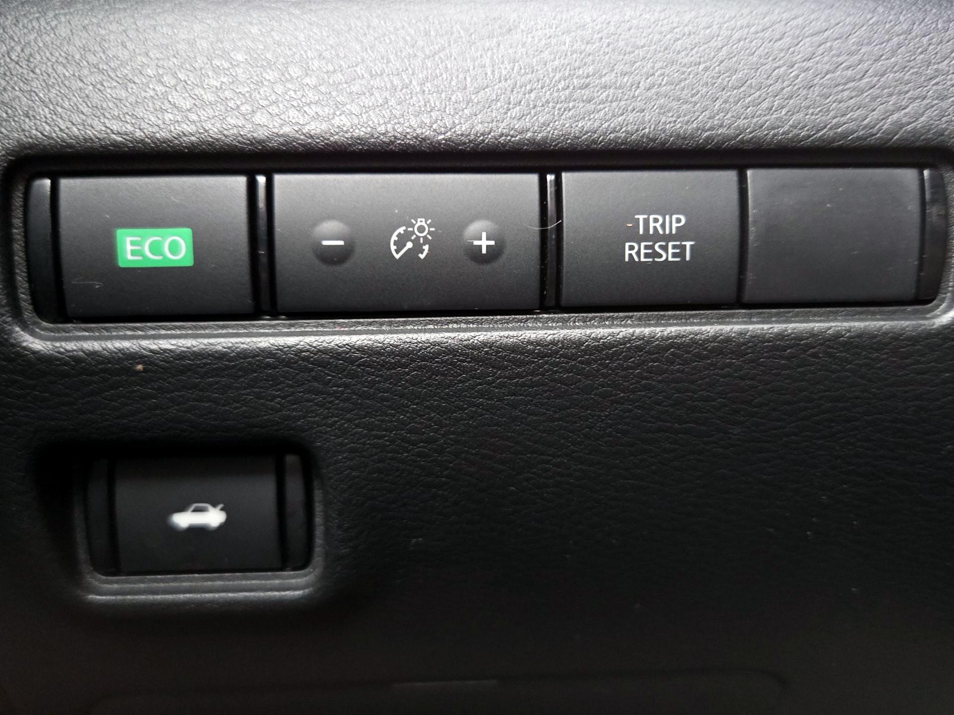 Thumbnail: 2023 Nissan Sentra - 13