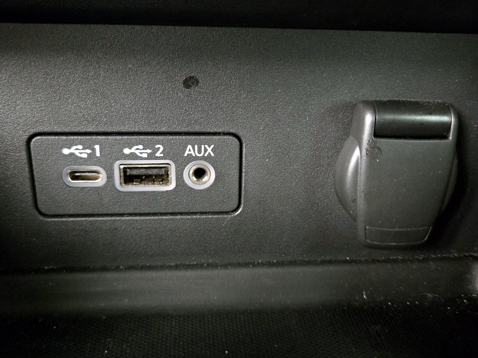 Thumbnail: 2023 Nissan Sentra - 18