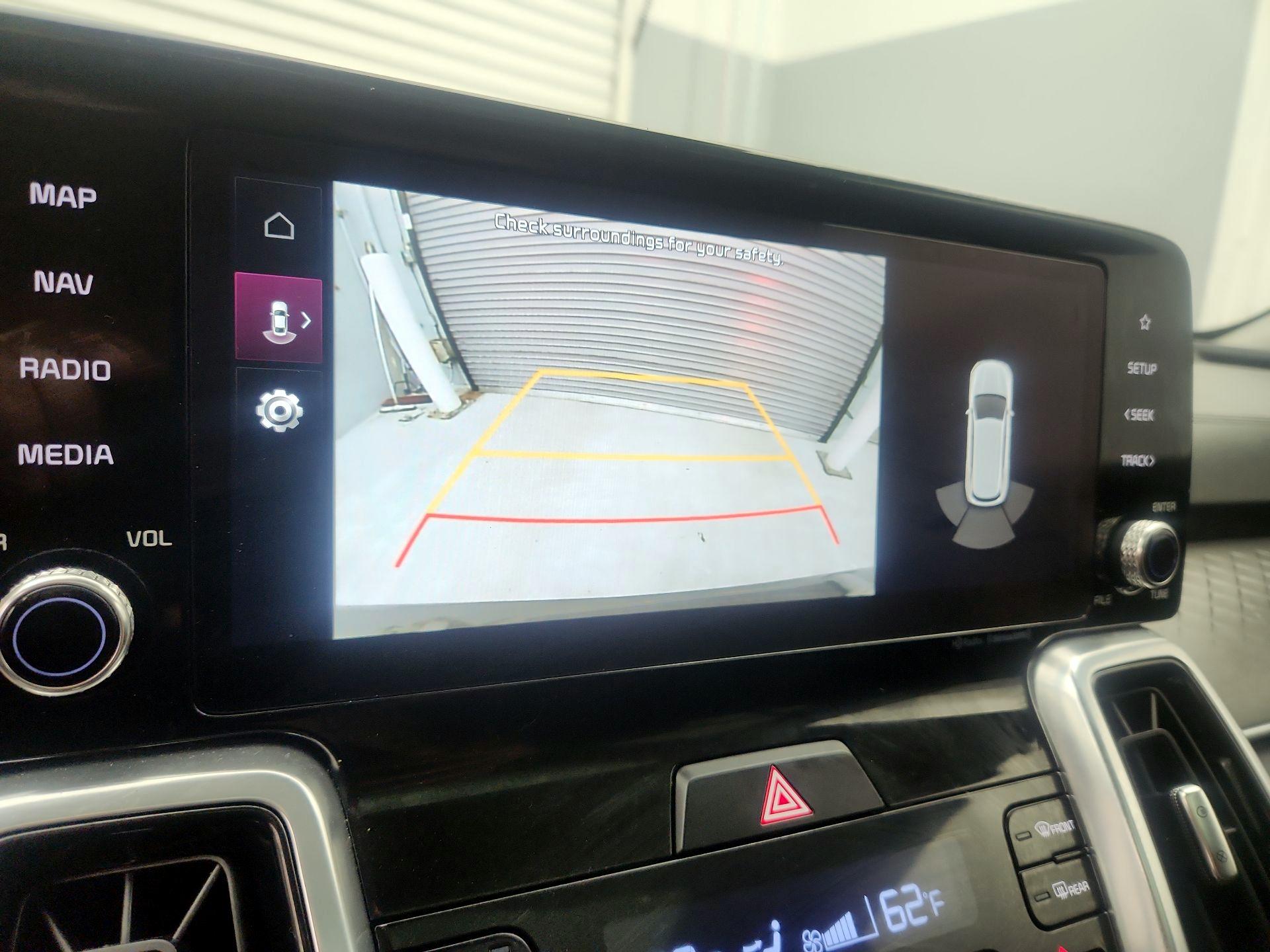 Thumbnail: 2023 Kia Sorento - 15