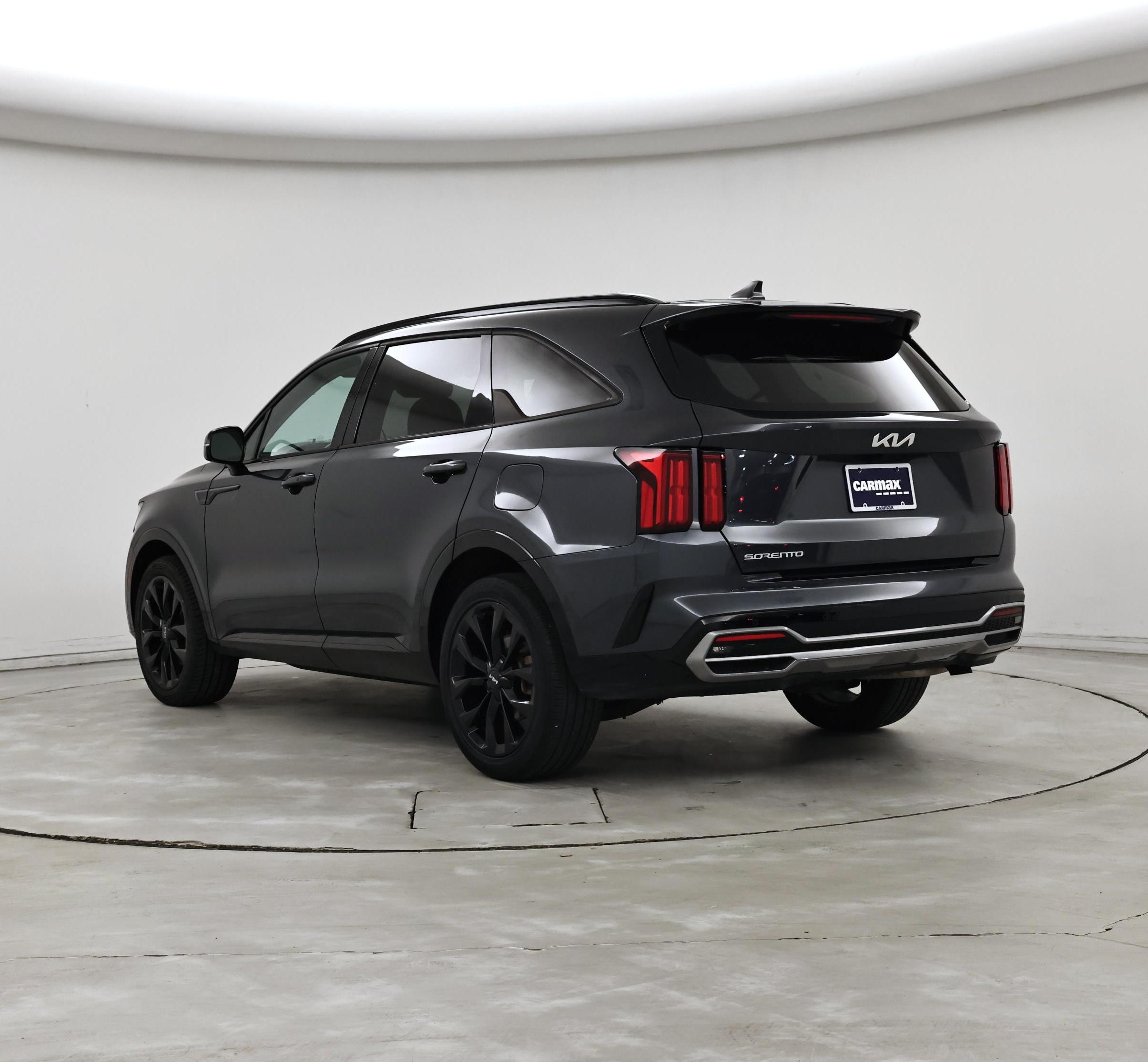 Thumbnail: 2023 Kia Sorento - 2
