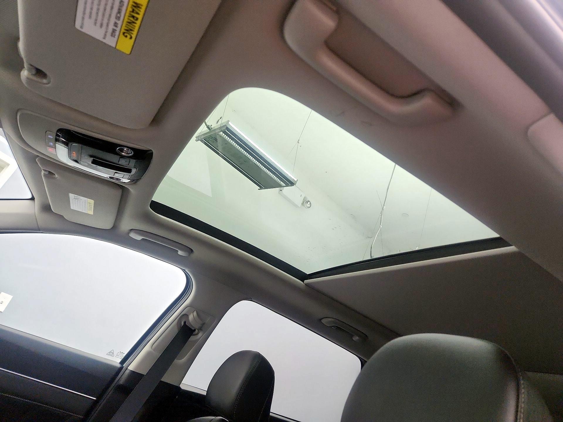 Thumbnail: 2023 Kia Sorento - 20