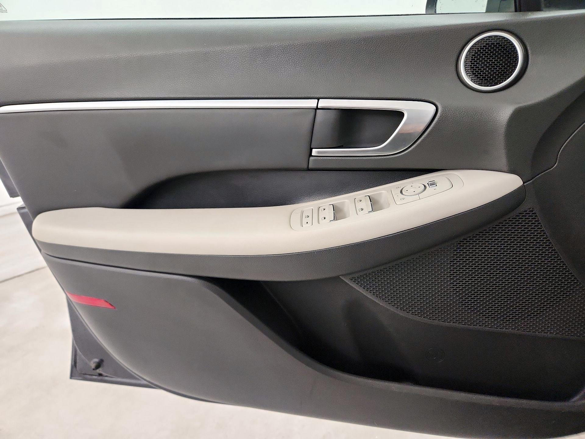 Thumbnail: 2023 Hyundai Sonata - 12