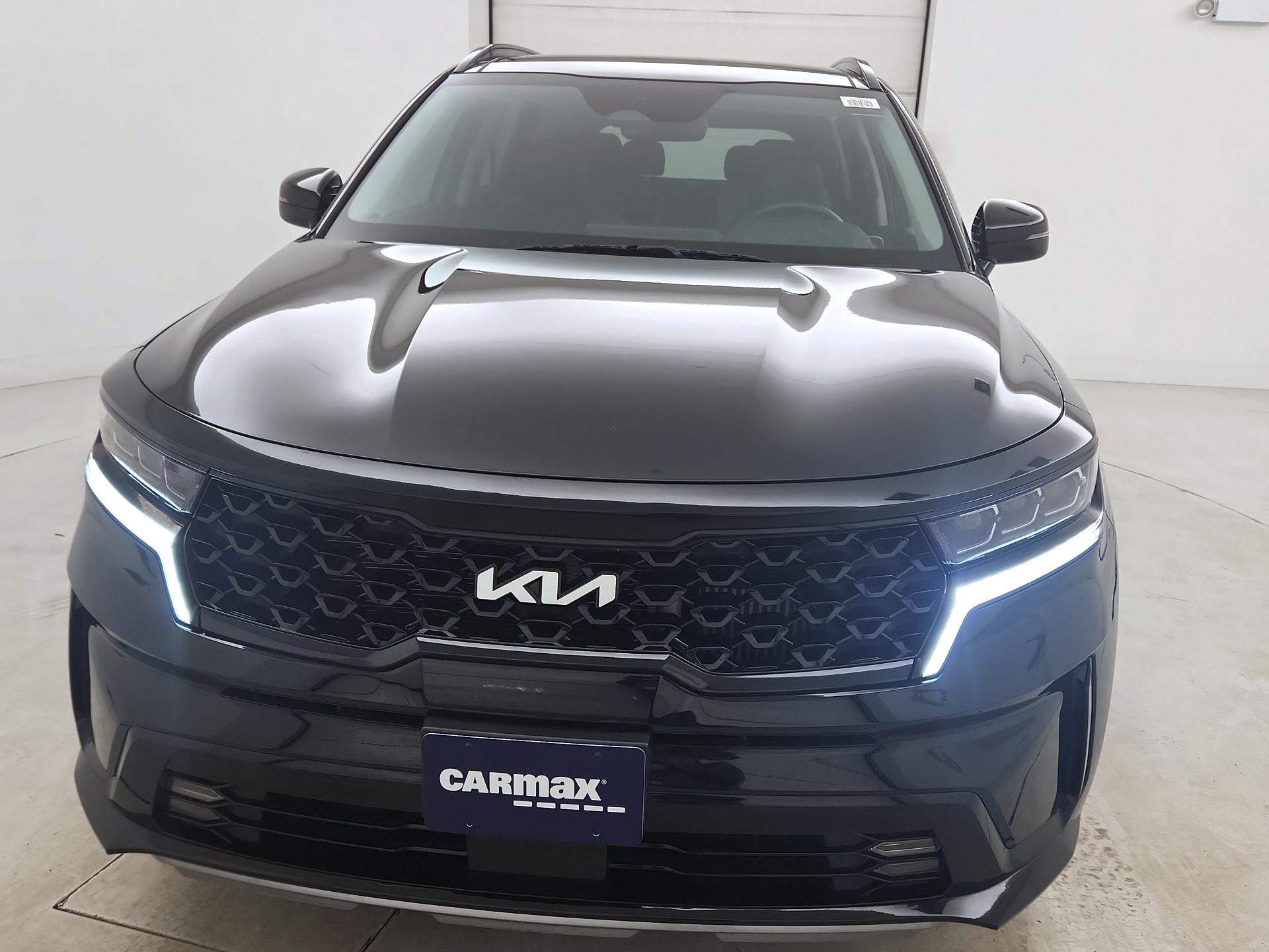 Thumbnail: 2023 Kia Sorento - 2