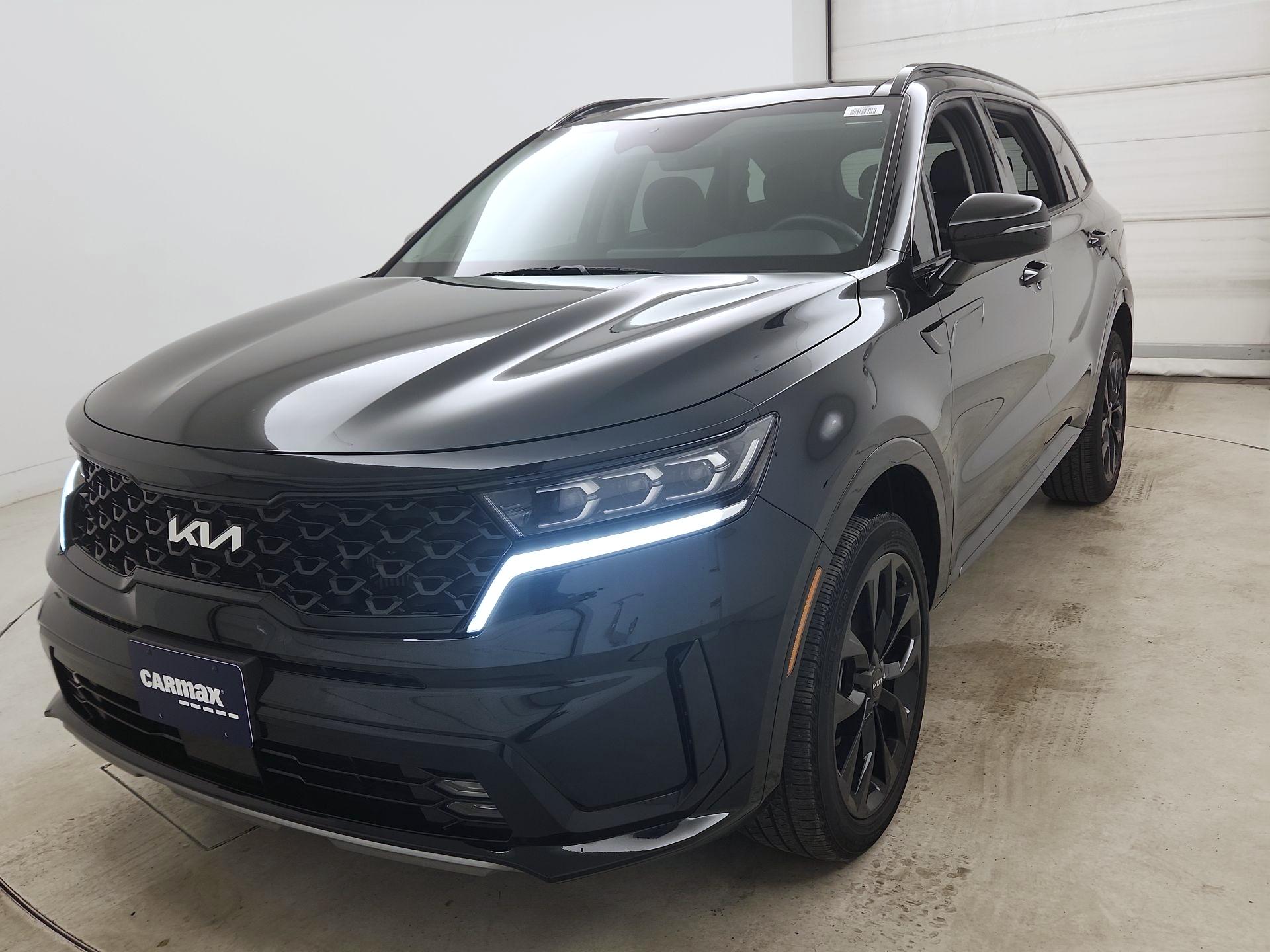 Thumbnail: 2023 Kia Sorento - 3