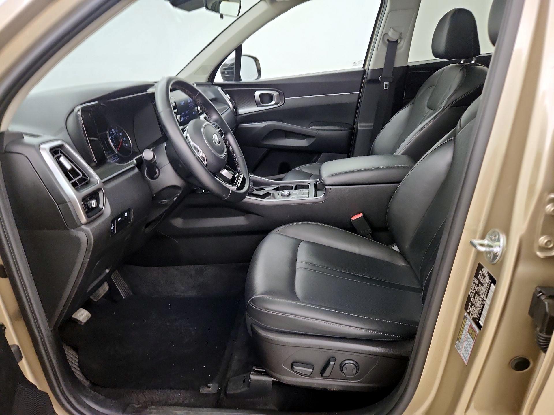 Thumbnail: 2021 Kia Sorento - 11