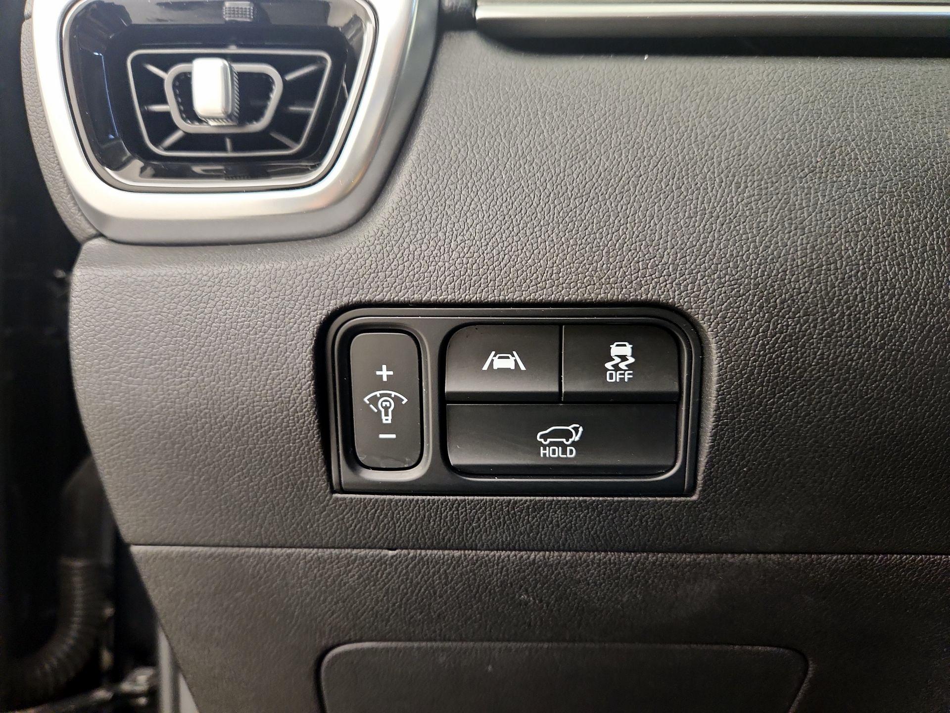 Thumbnail: 2023 Kia Sorento - 13