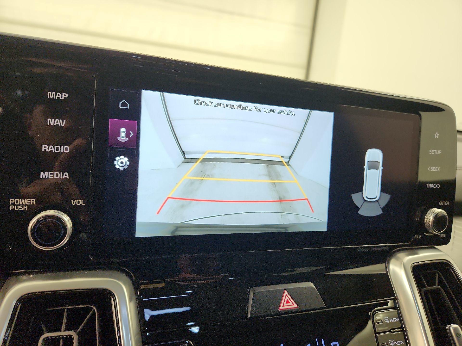 Thumbnail: 2023 Kia Sorento - 15