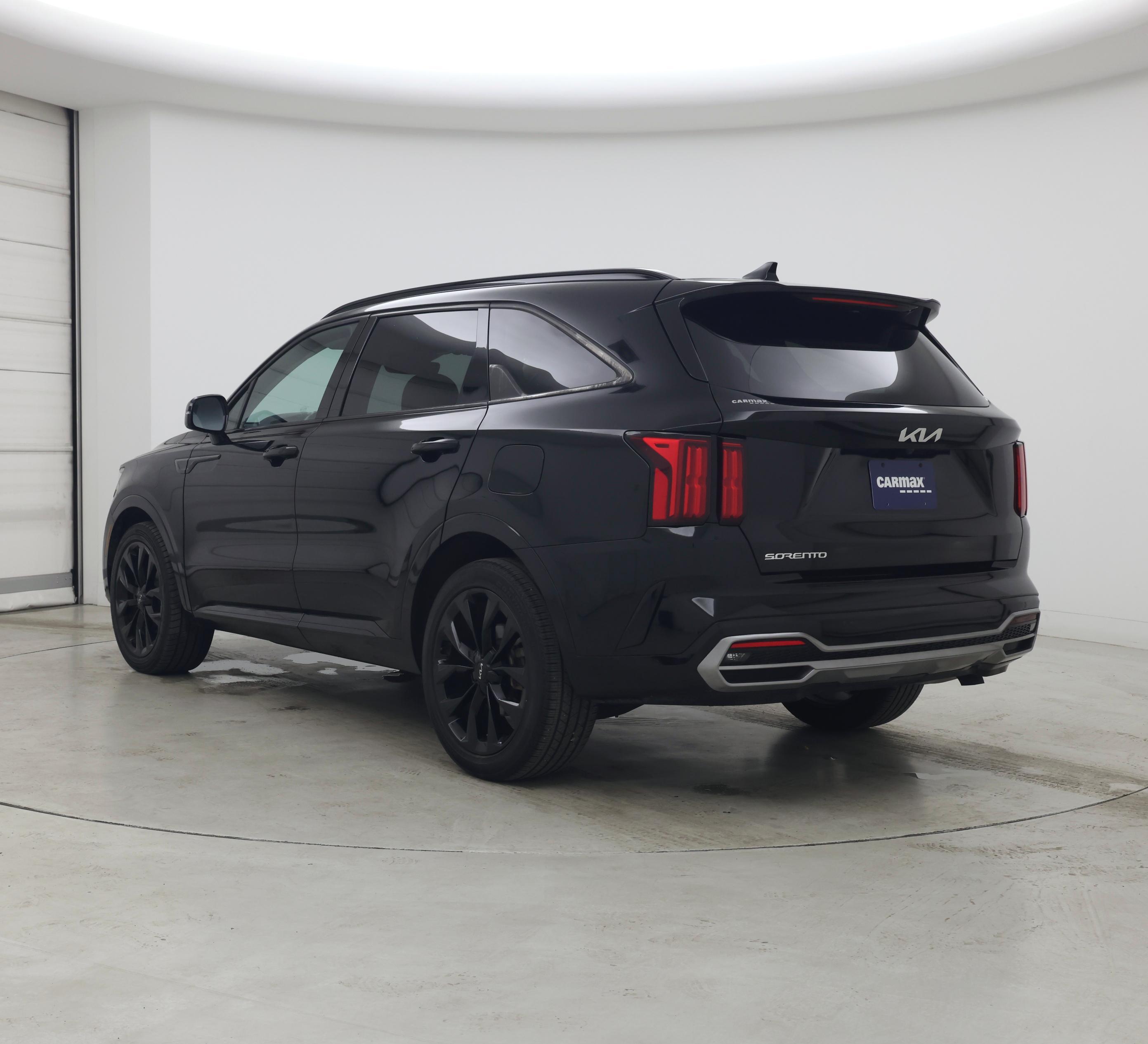 Thumbnail: 2023 Kia Sorento - 2