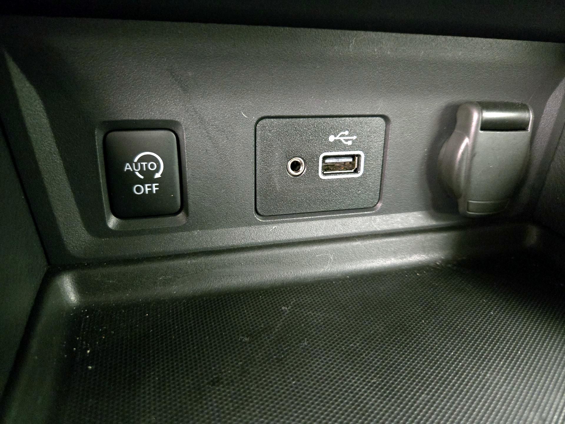 Thumbnail: 2025 Nissan Sentra - 18