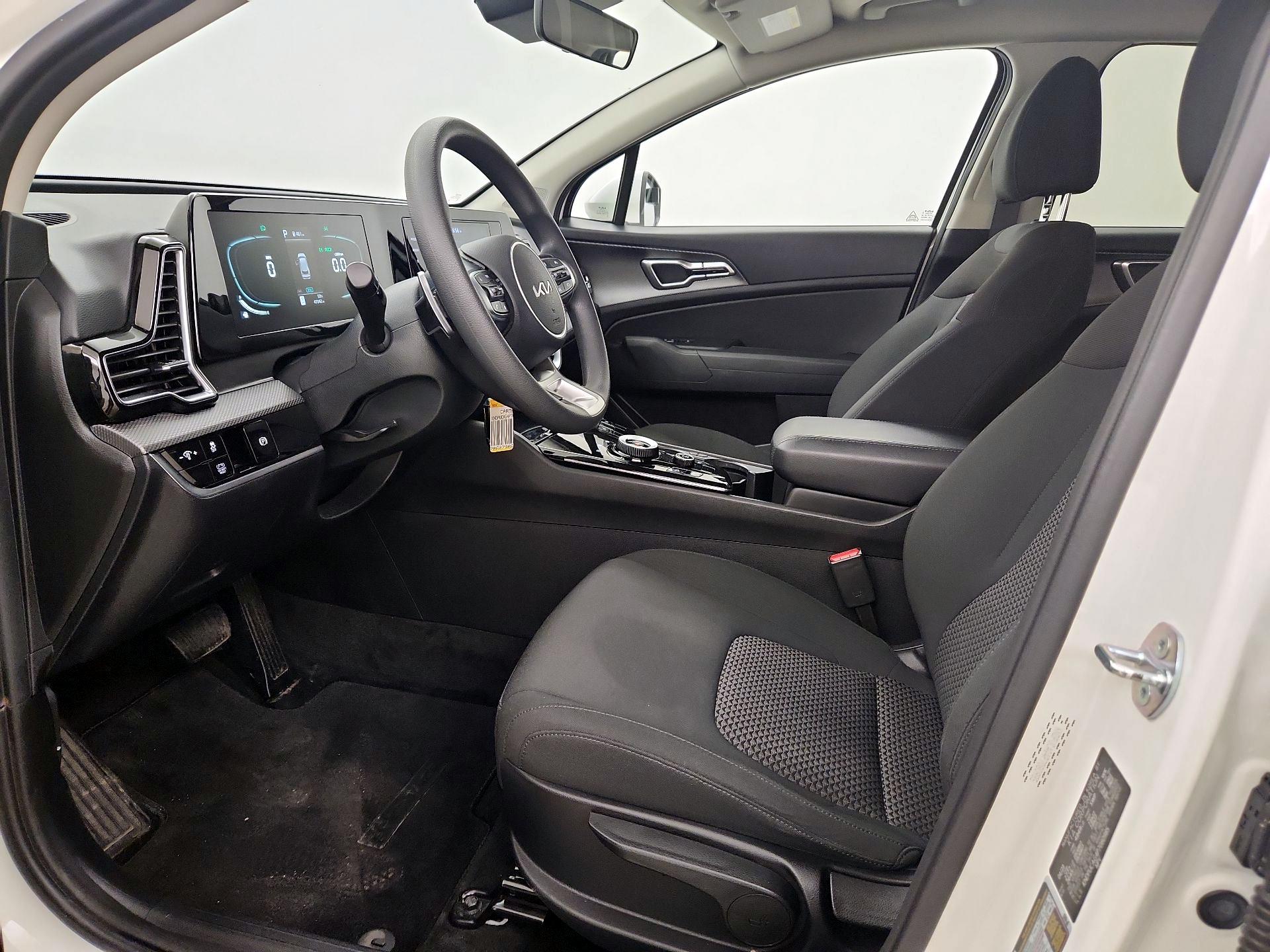 Thumbnail: 2023 Kia Sportage - 9