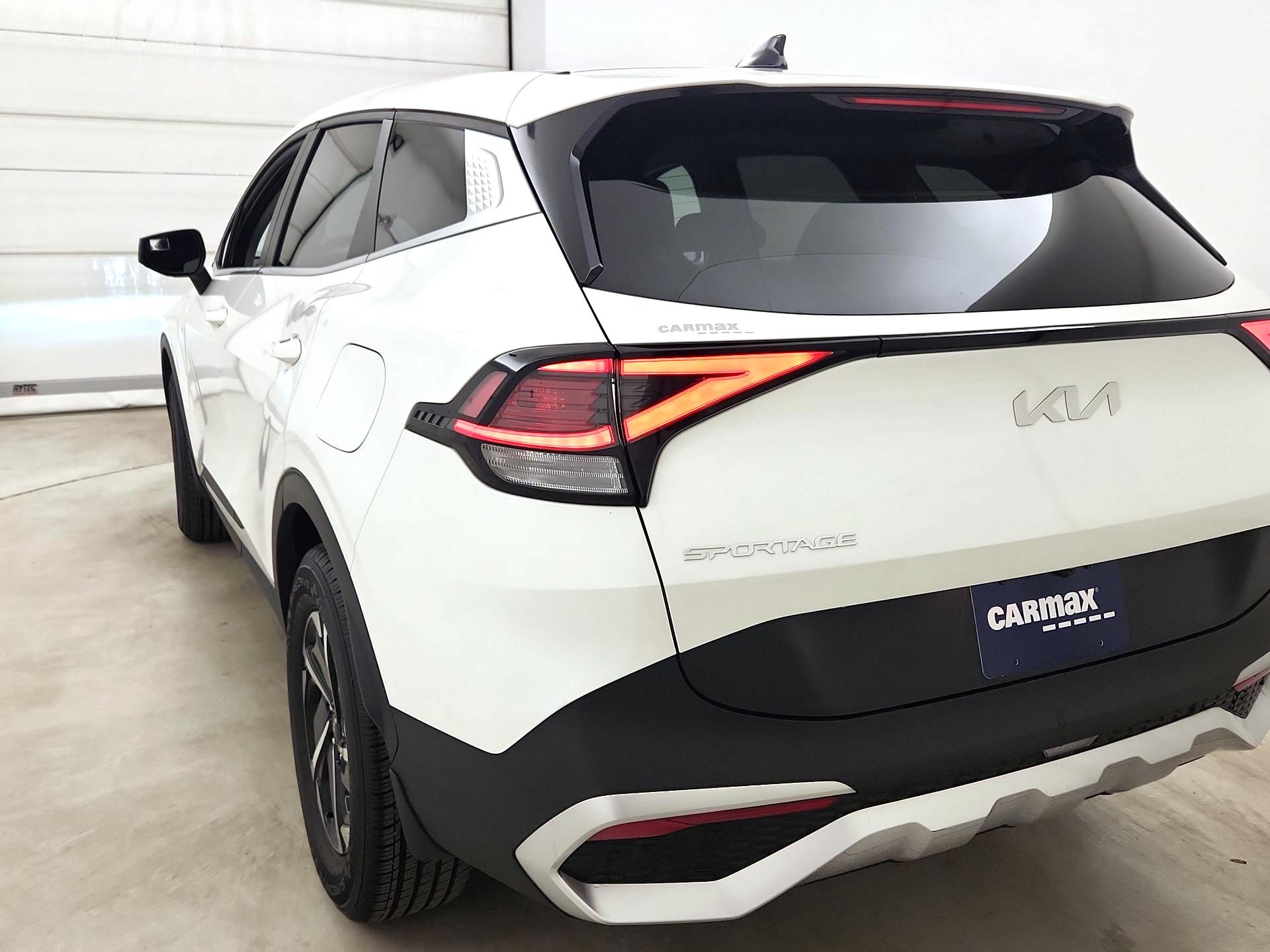 Thumbnail: 2023 Kia Sportage - 7