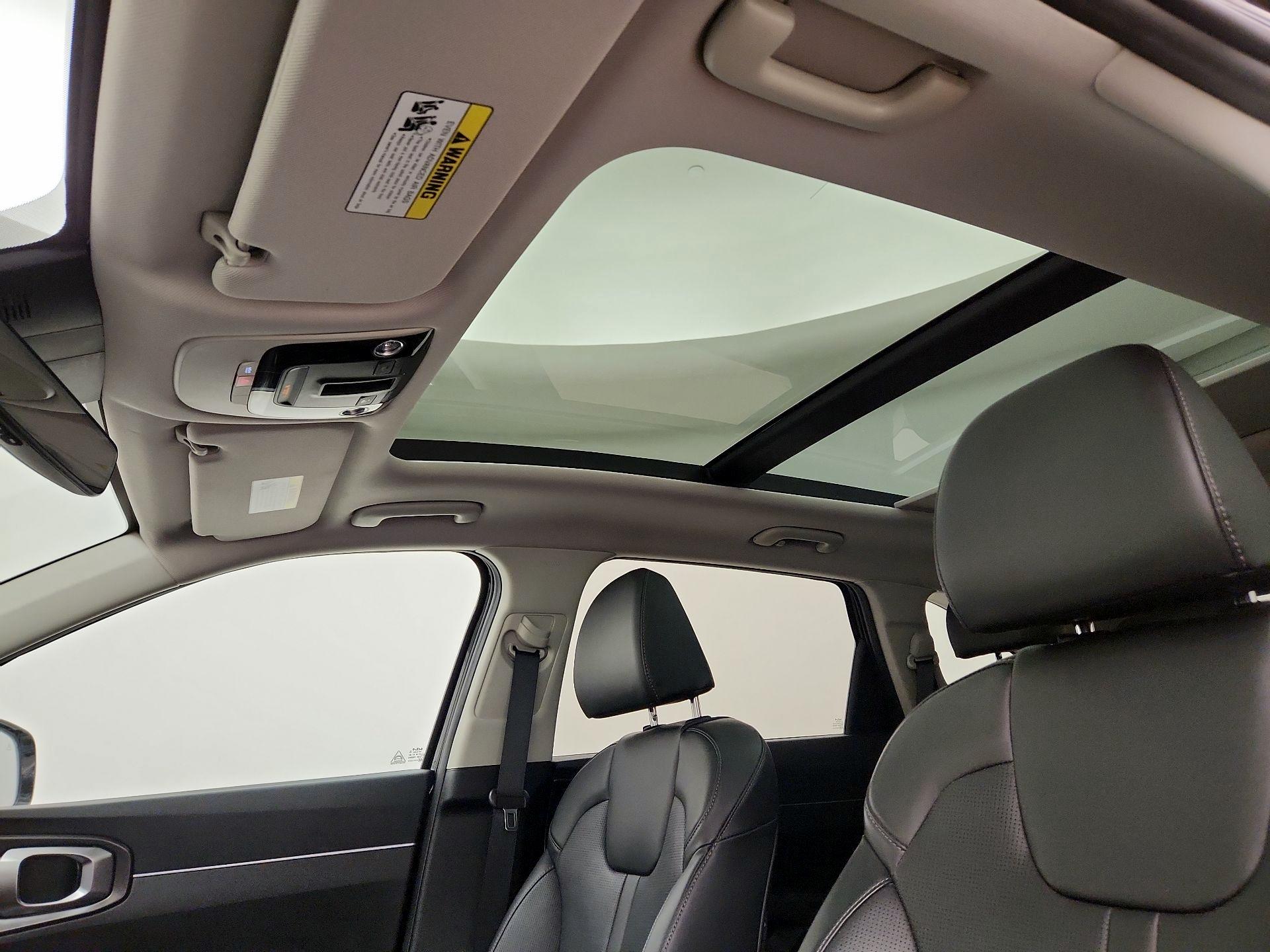 Thumbnail: 2024 Kia Sorento - 18