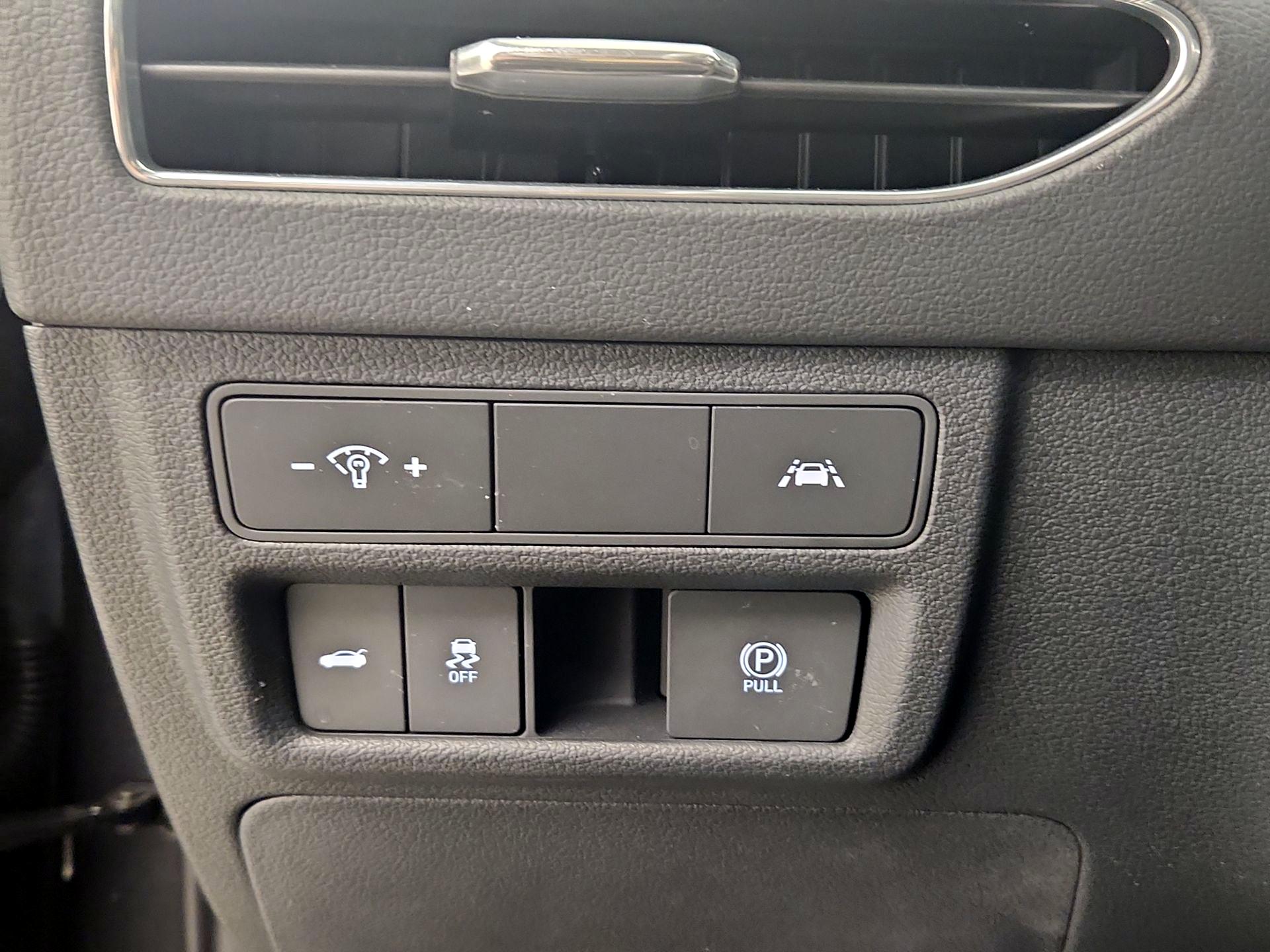 Thumbnail: 2023 Hyundai Sonata - 13