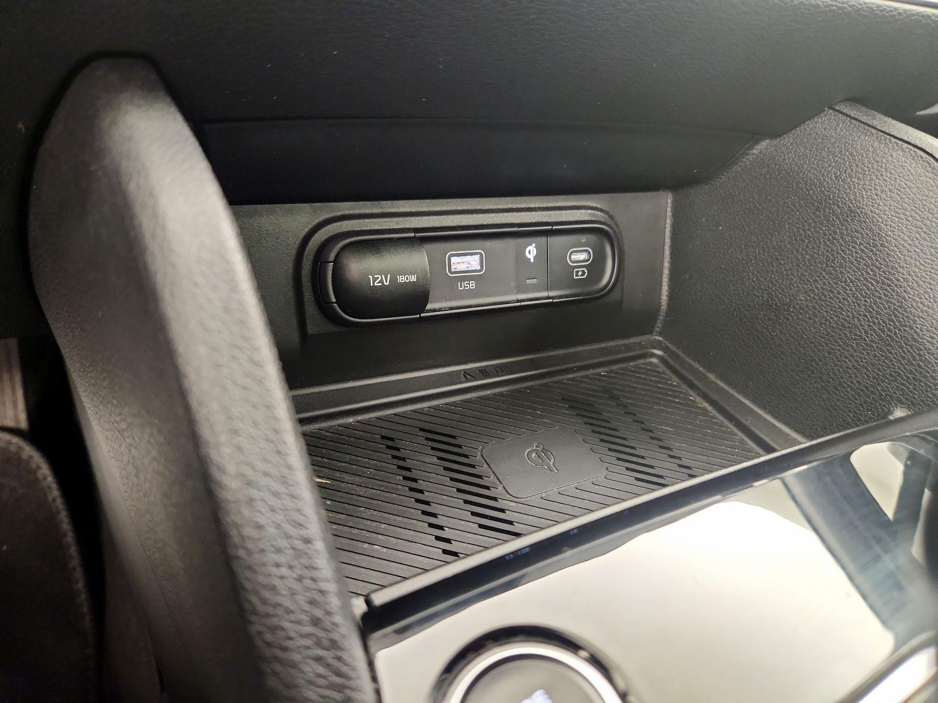 Thumbnail: 2023 Kia Sportage - 17