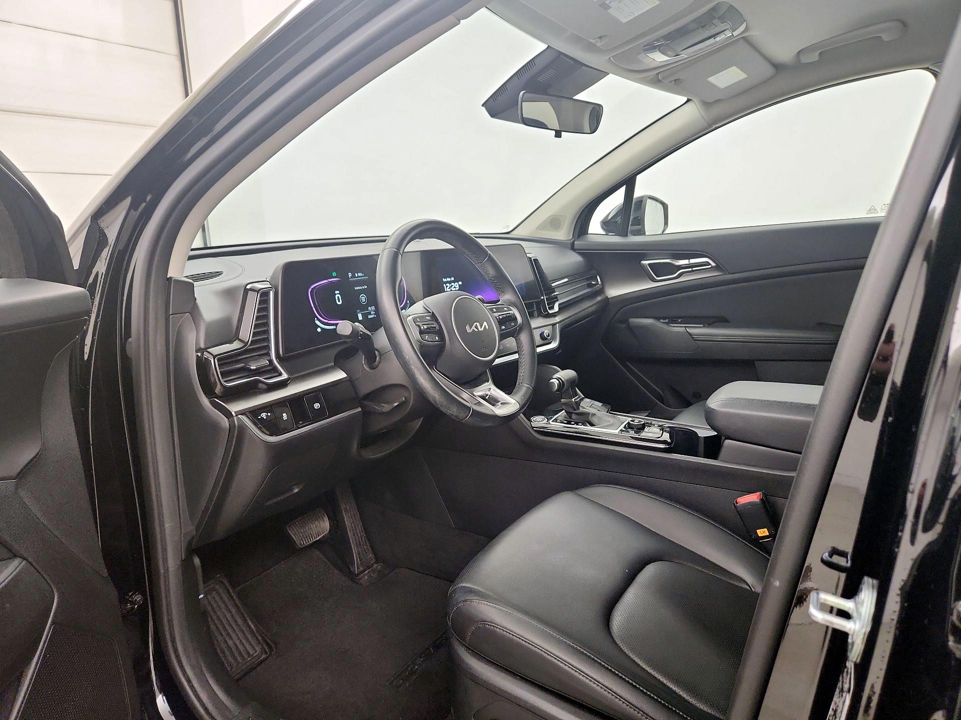 Thumbnail: 2023 Kia Sportage - 9