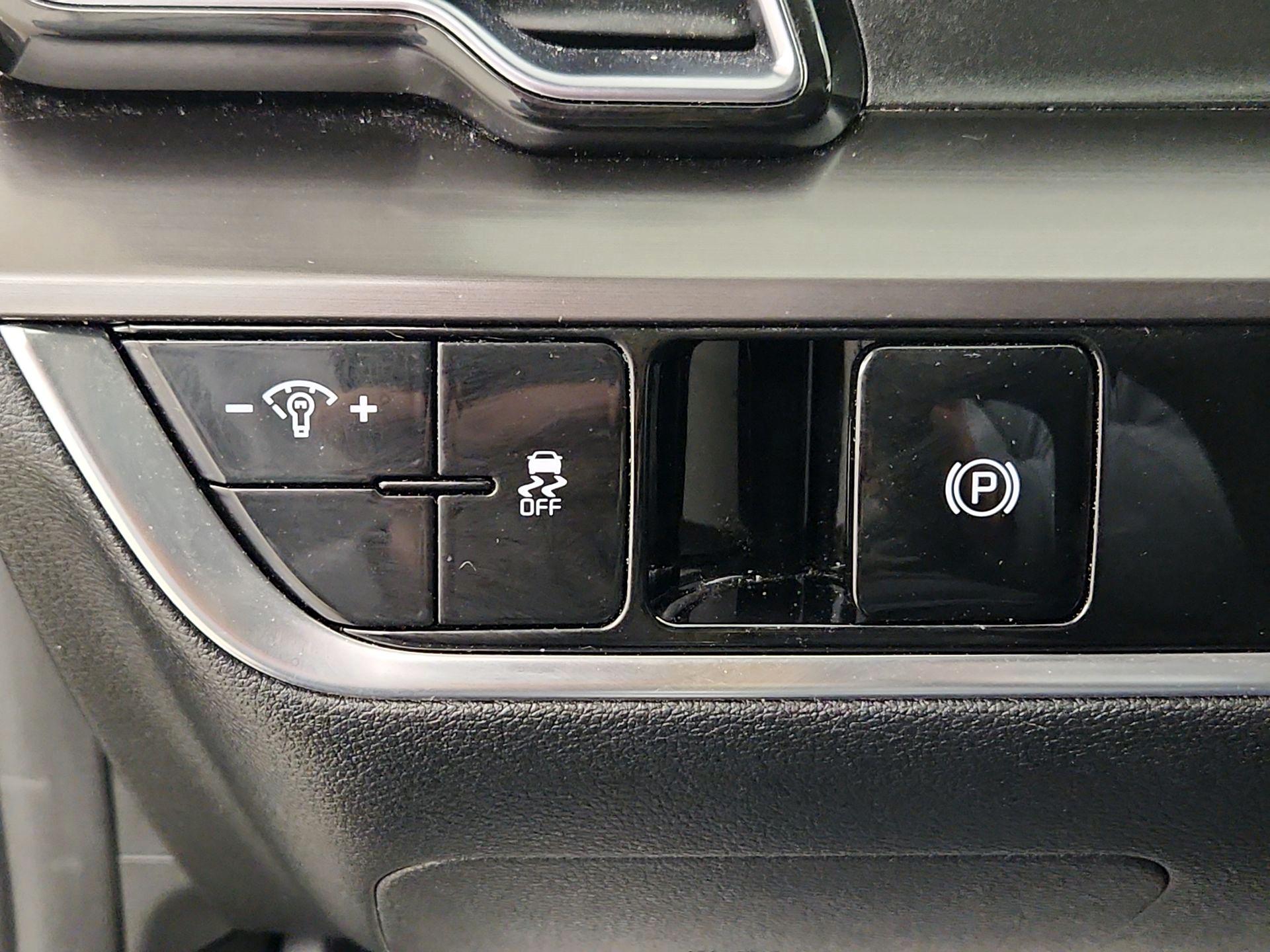 Thumbnail: 2023 Kia Sportage - 11