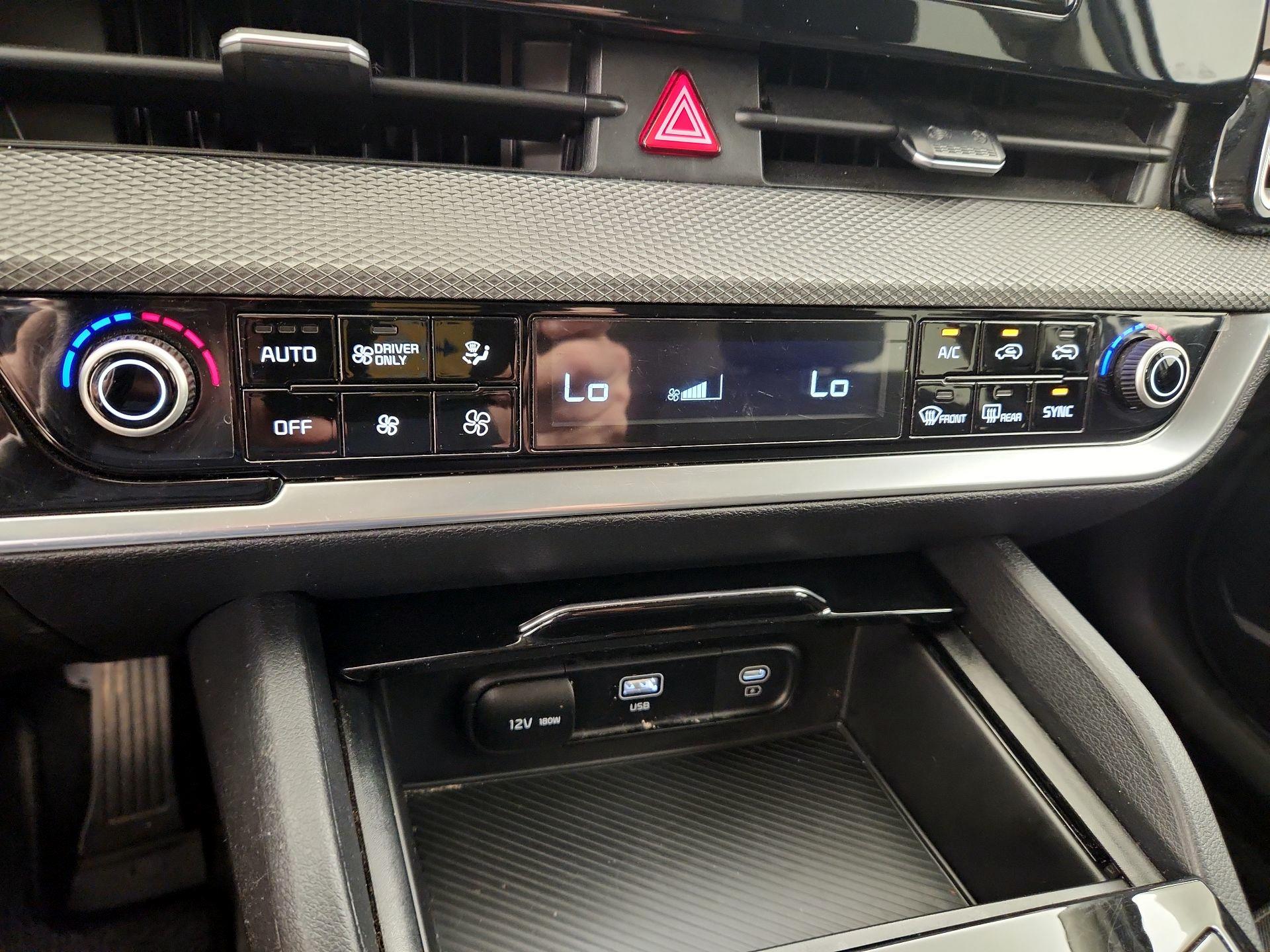 Thumbnail: 2023 Kia Sportage - 16