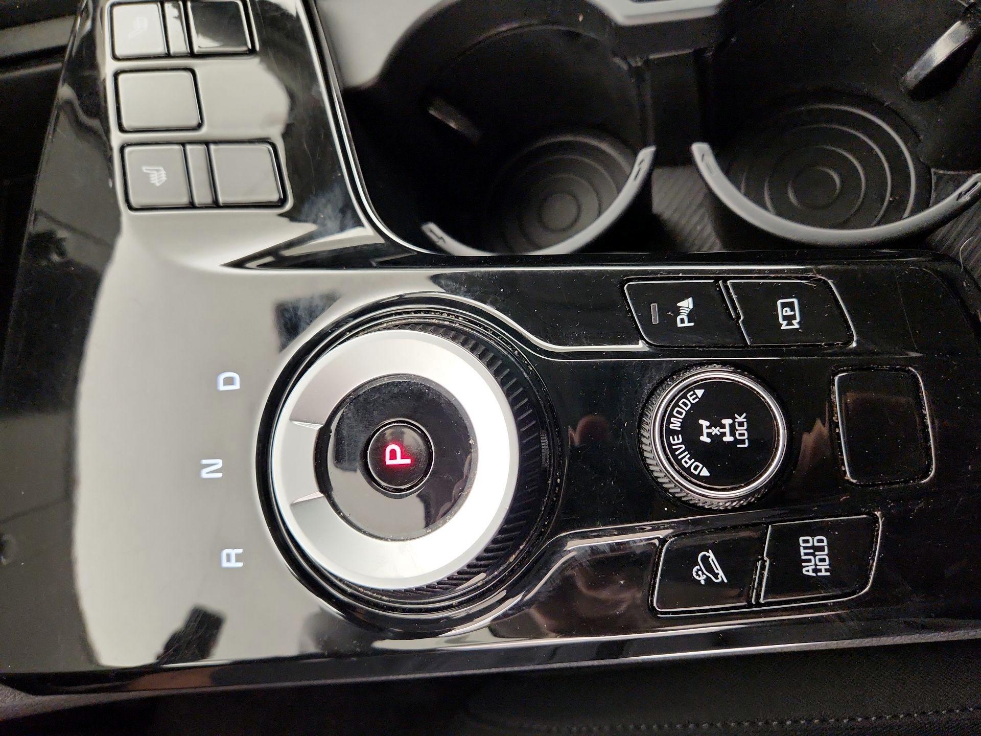 Thumbnail: 2023 Kia Sportage - 17