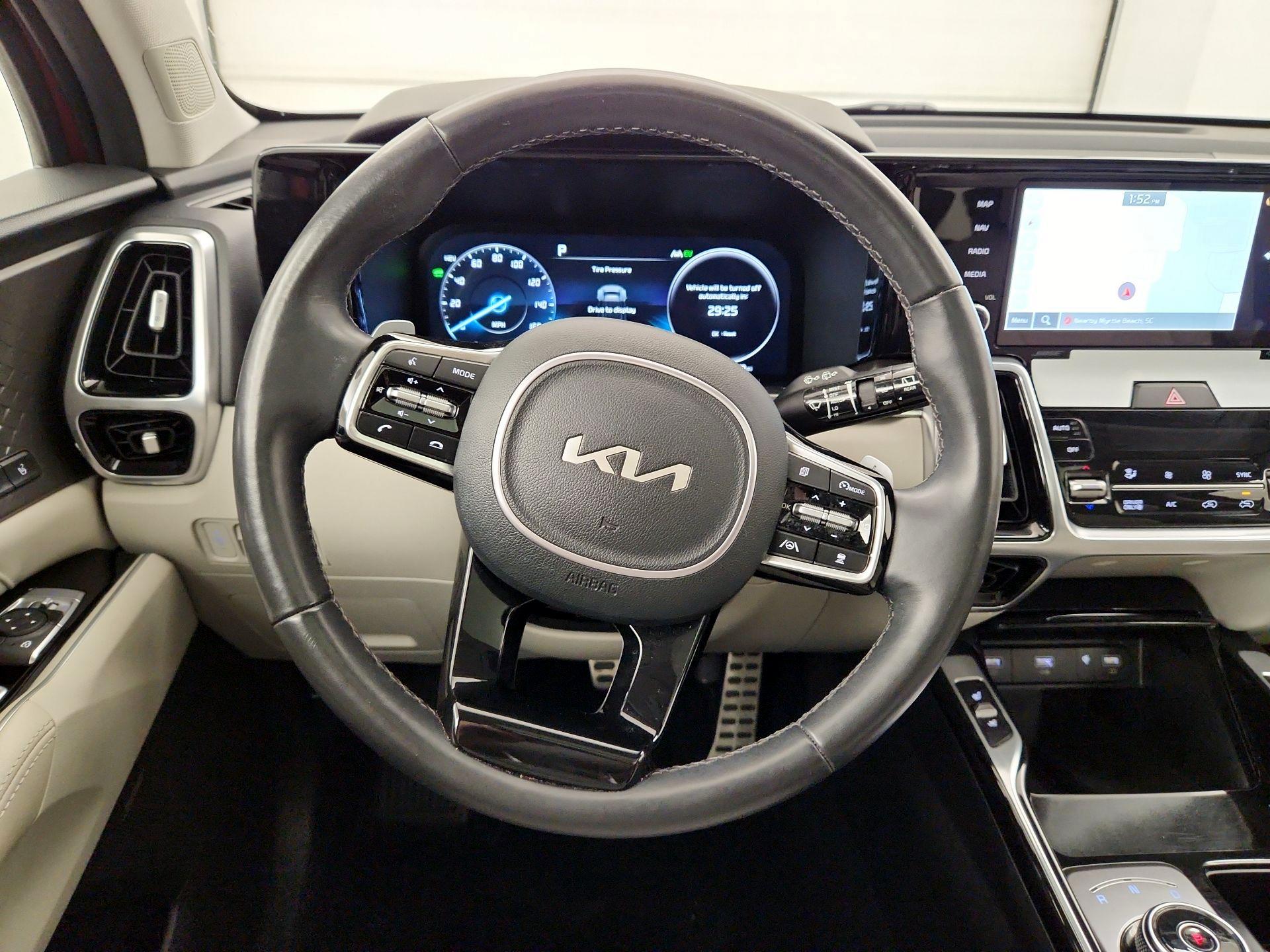 Thumbnail: 2023 Kia Sorento - 10