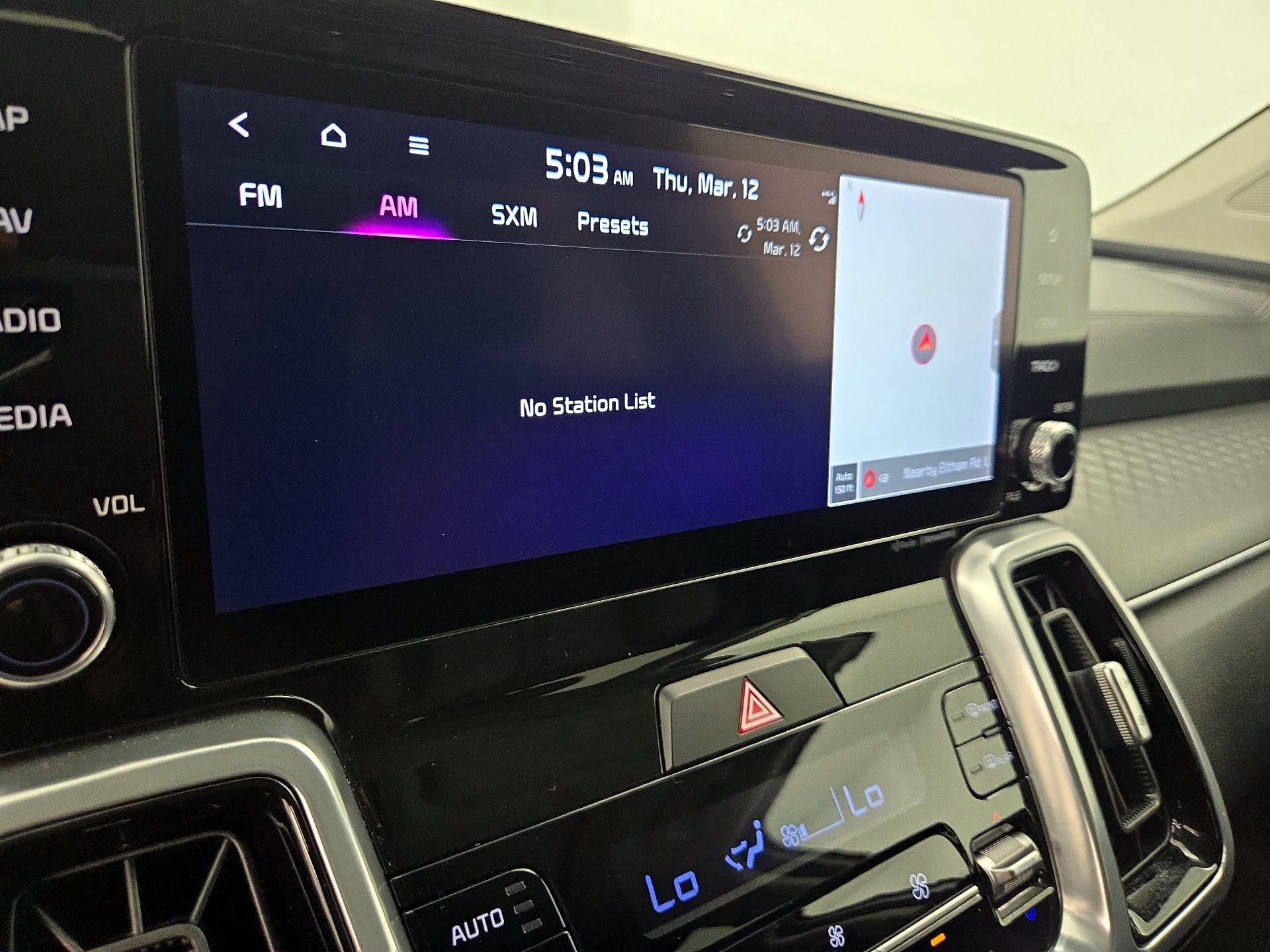 Thumbnail: 2023 Kia Sorento - 16