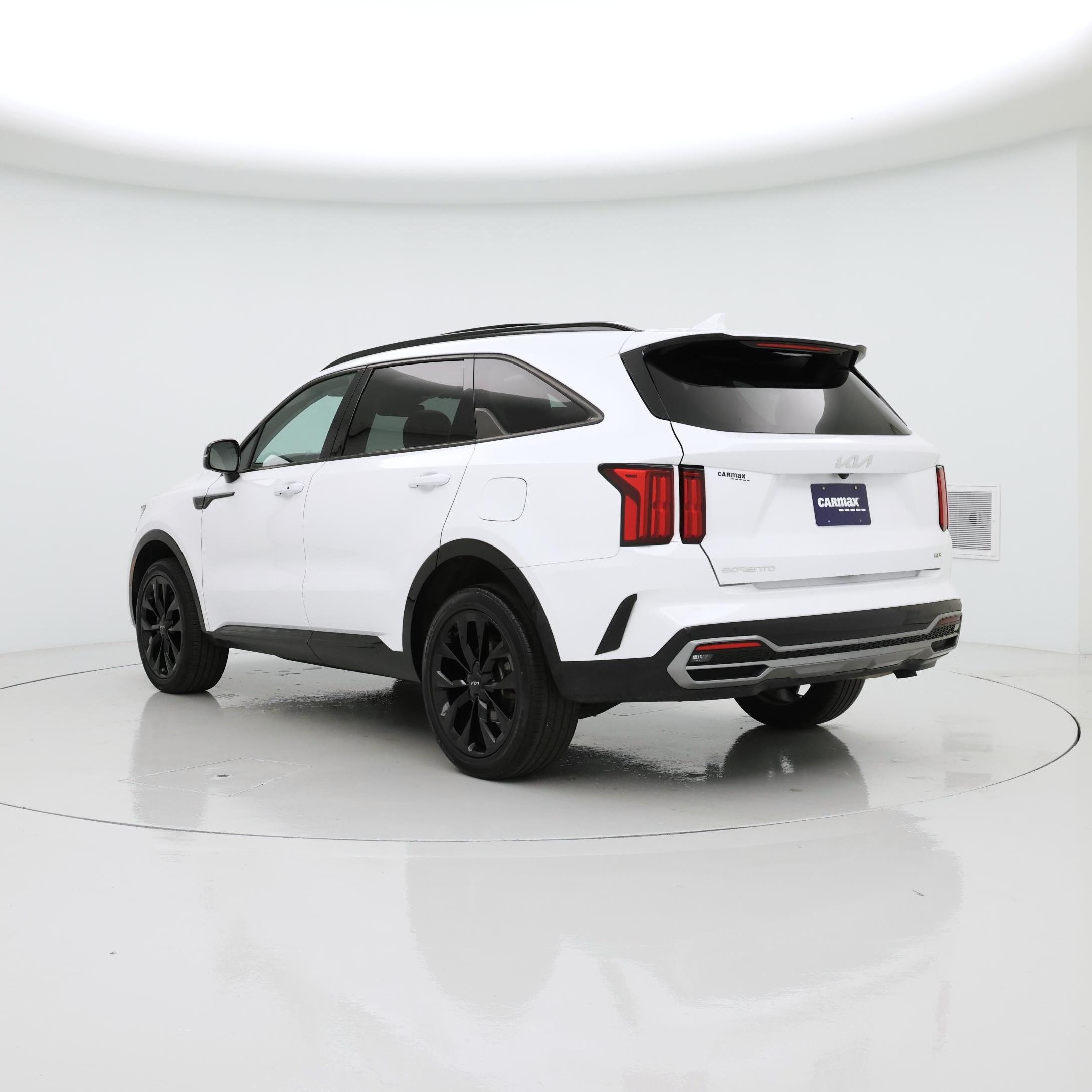 Thumbnail: 2023 Kia Sorento - 2