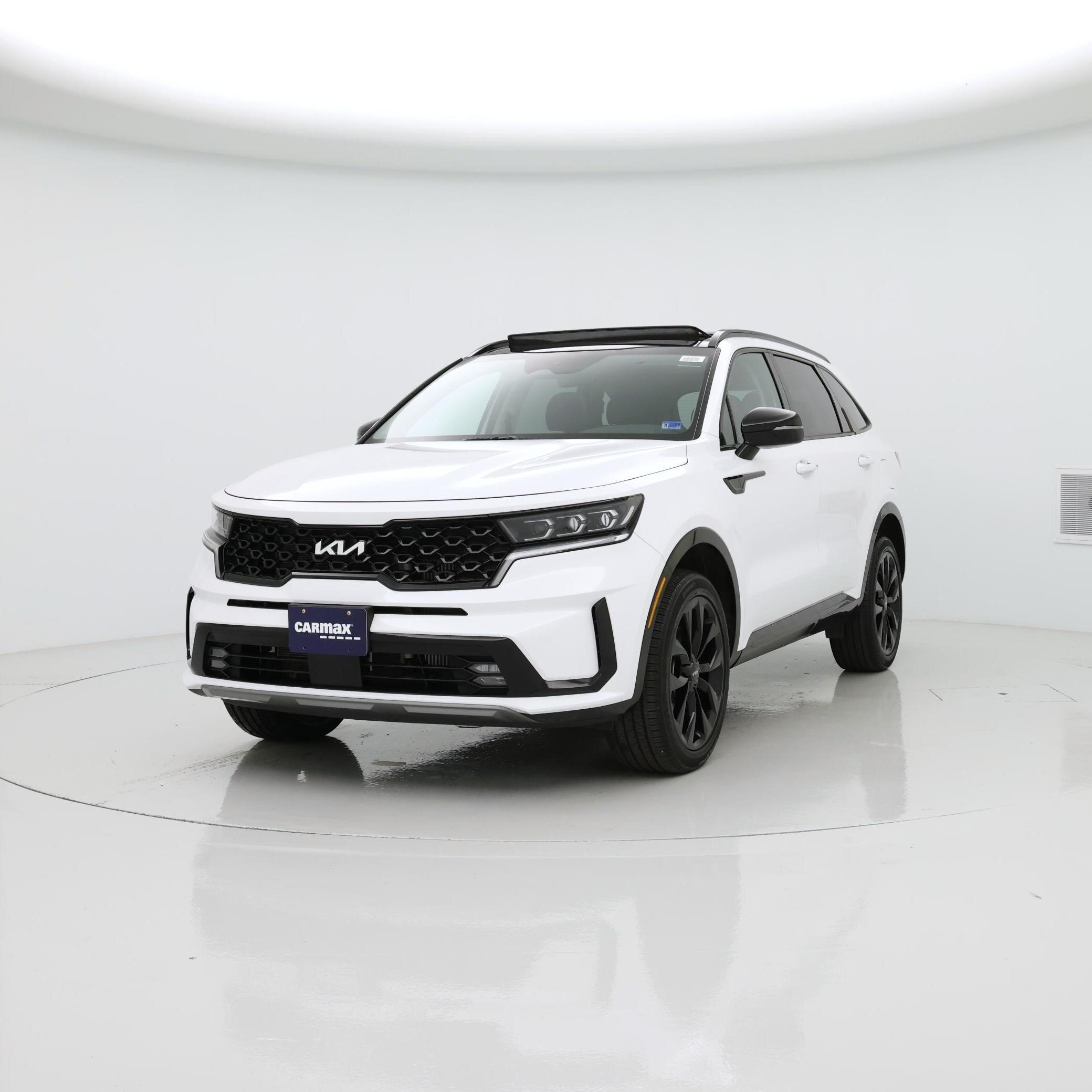 Thumbnail: 2023 Kia Sorento - 4