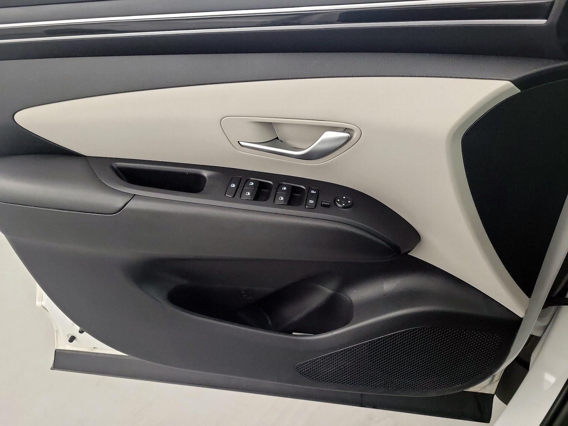 Thumbnail: 2023 Hyundai Tucson - 12