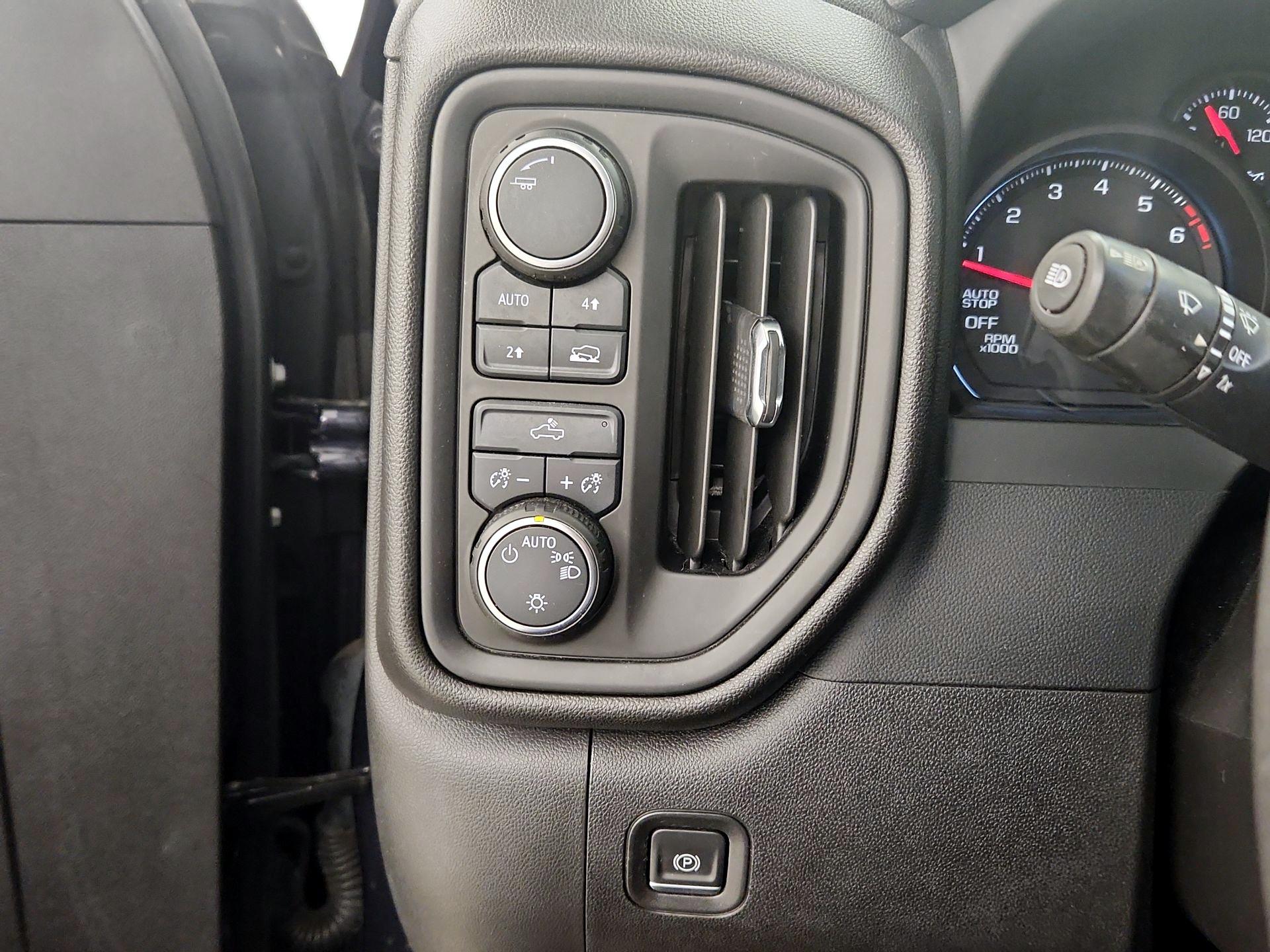 Thumbnail: 2022 Chevrolet Silverado 1500 - 11