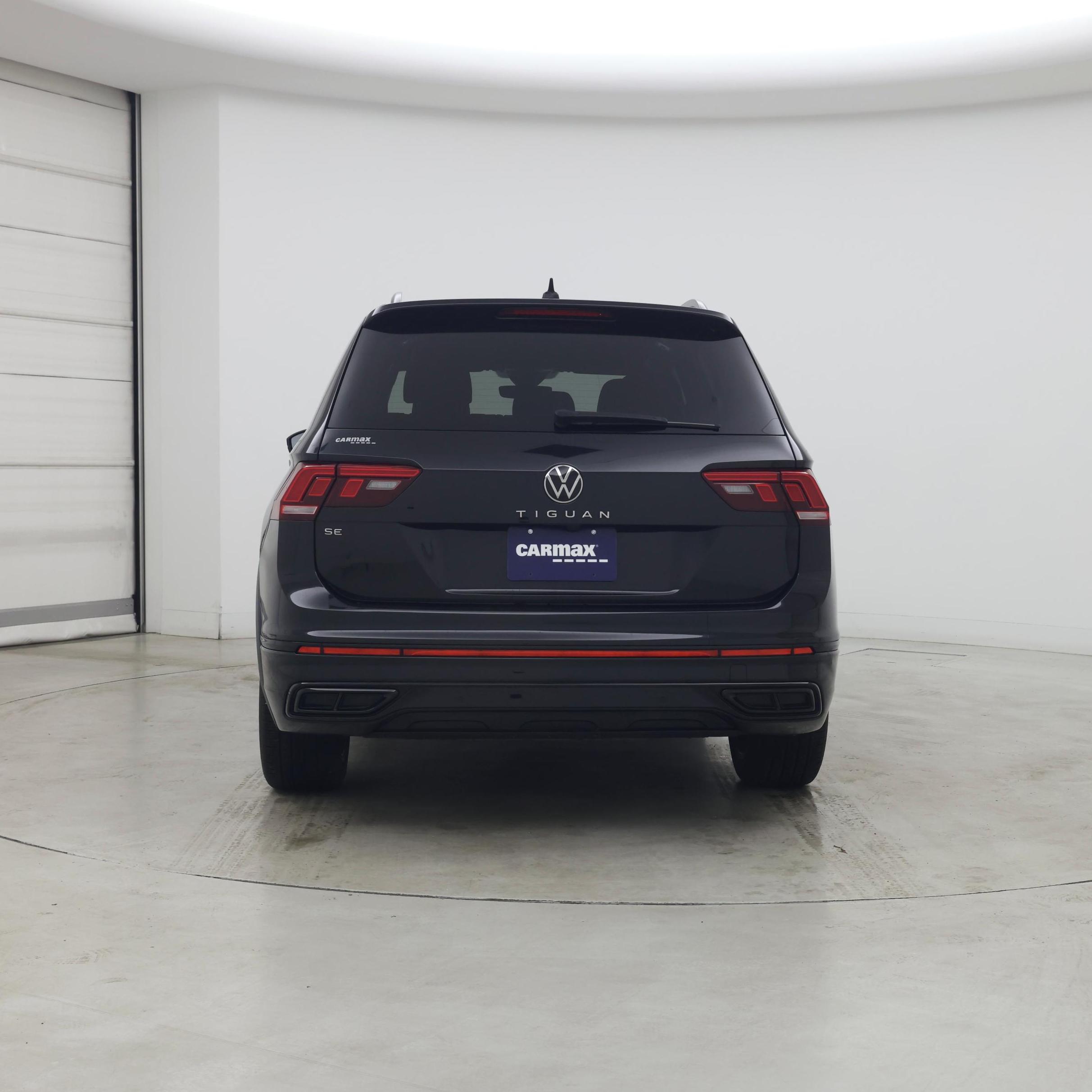 Thumbnail: 2023 Volkswagen Tiguan - 6