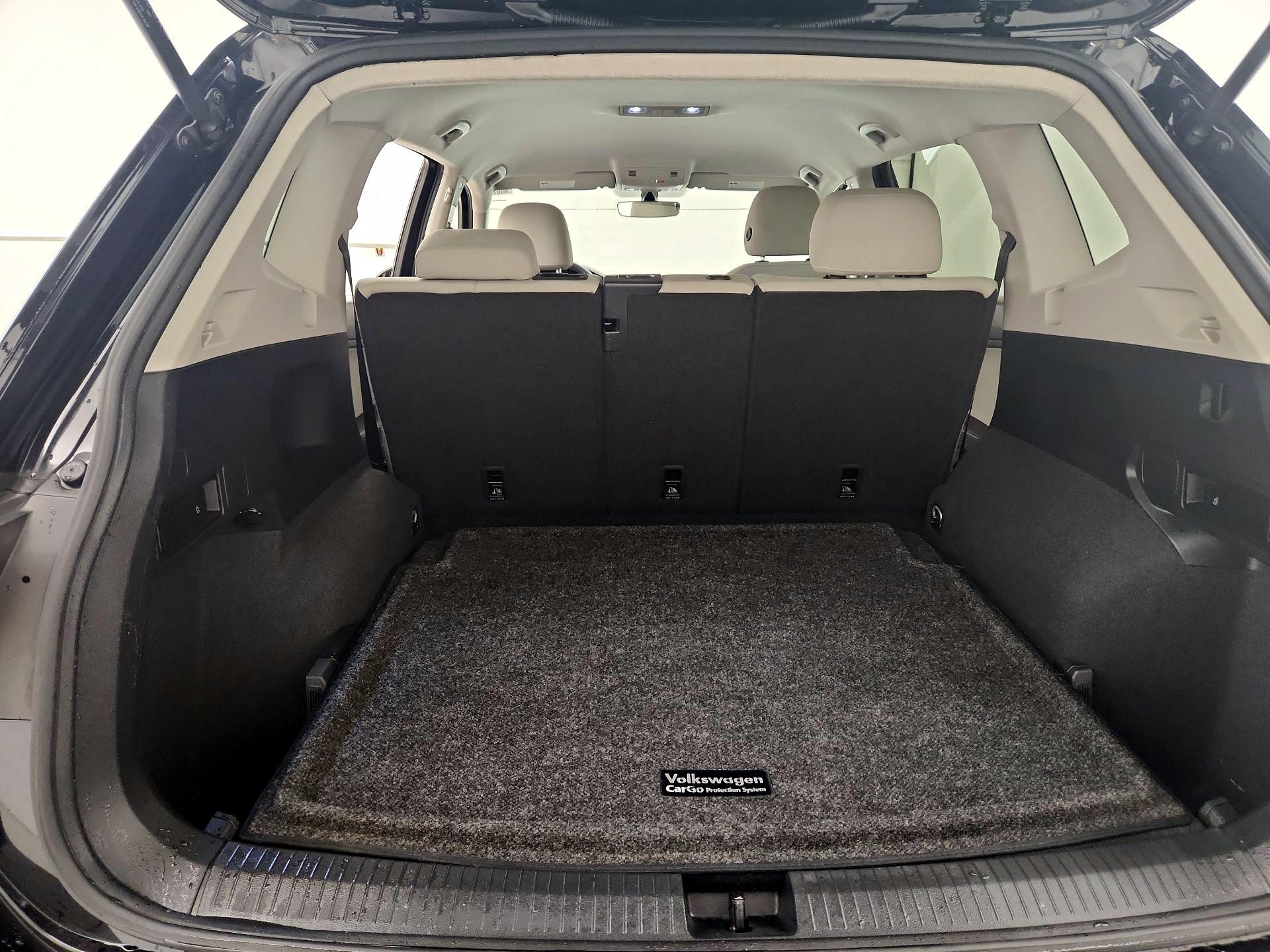 Thumbnail: 2023 Volkswagen Tiguan - 18