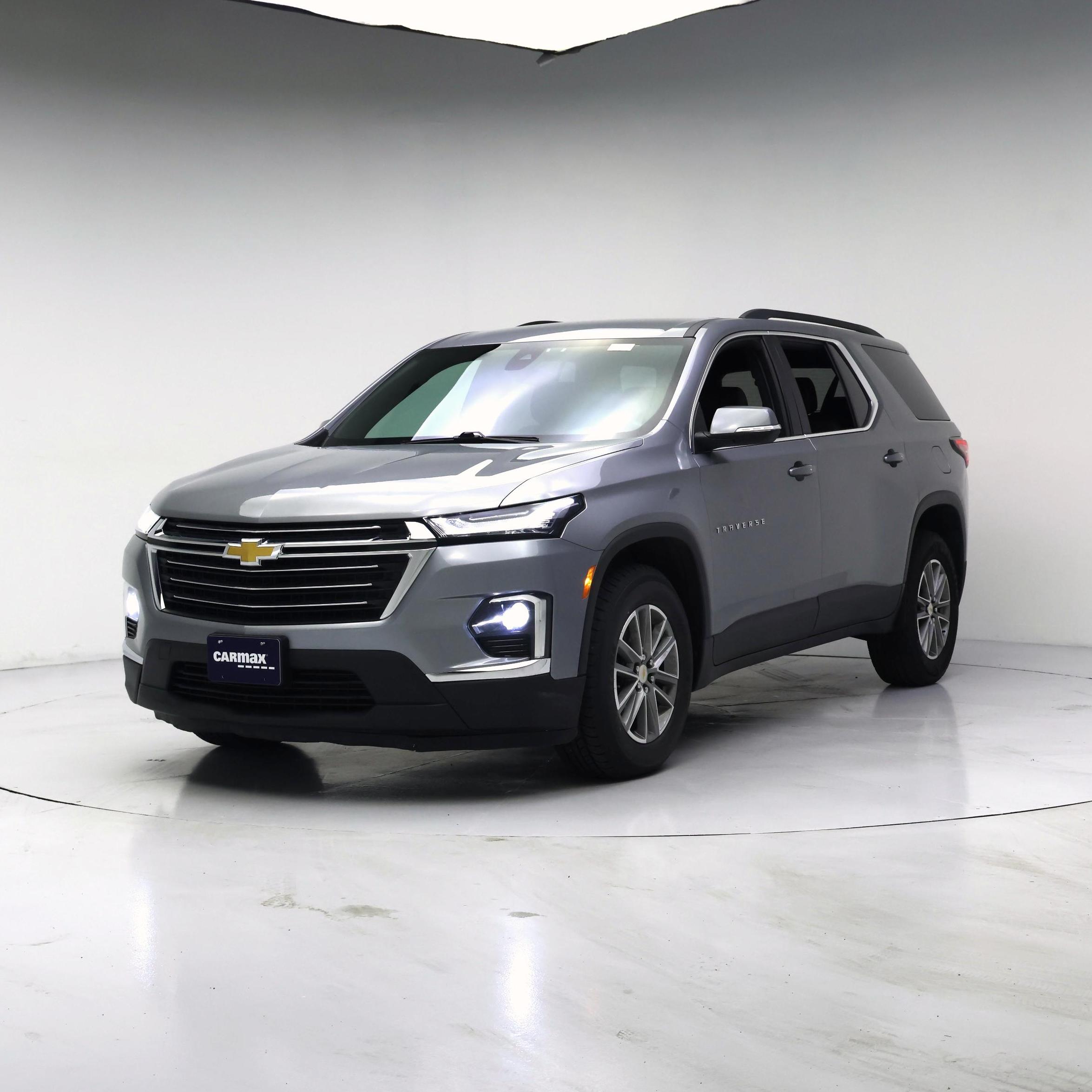 Thumbnail: 2023 Chevrolet Traverse - 4
