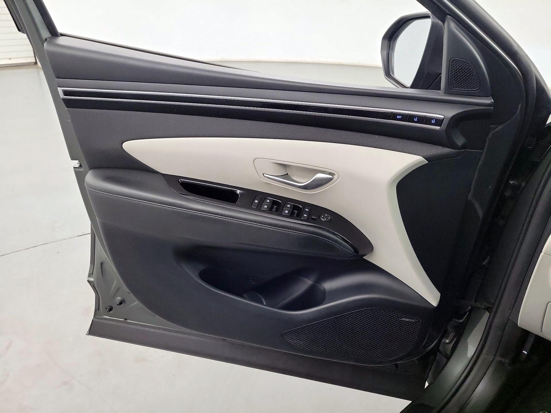 Thumbnail: 2023 Hyundai Tucson - 12