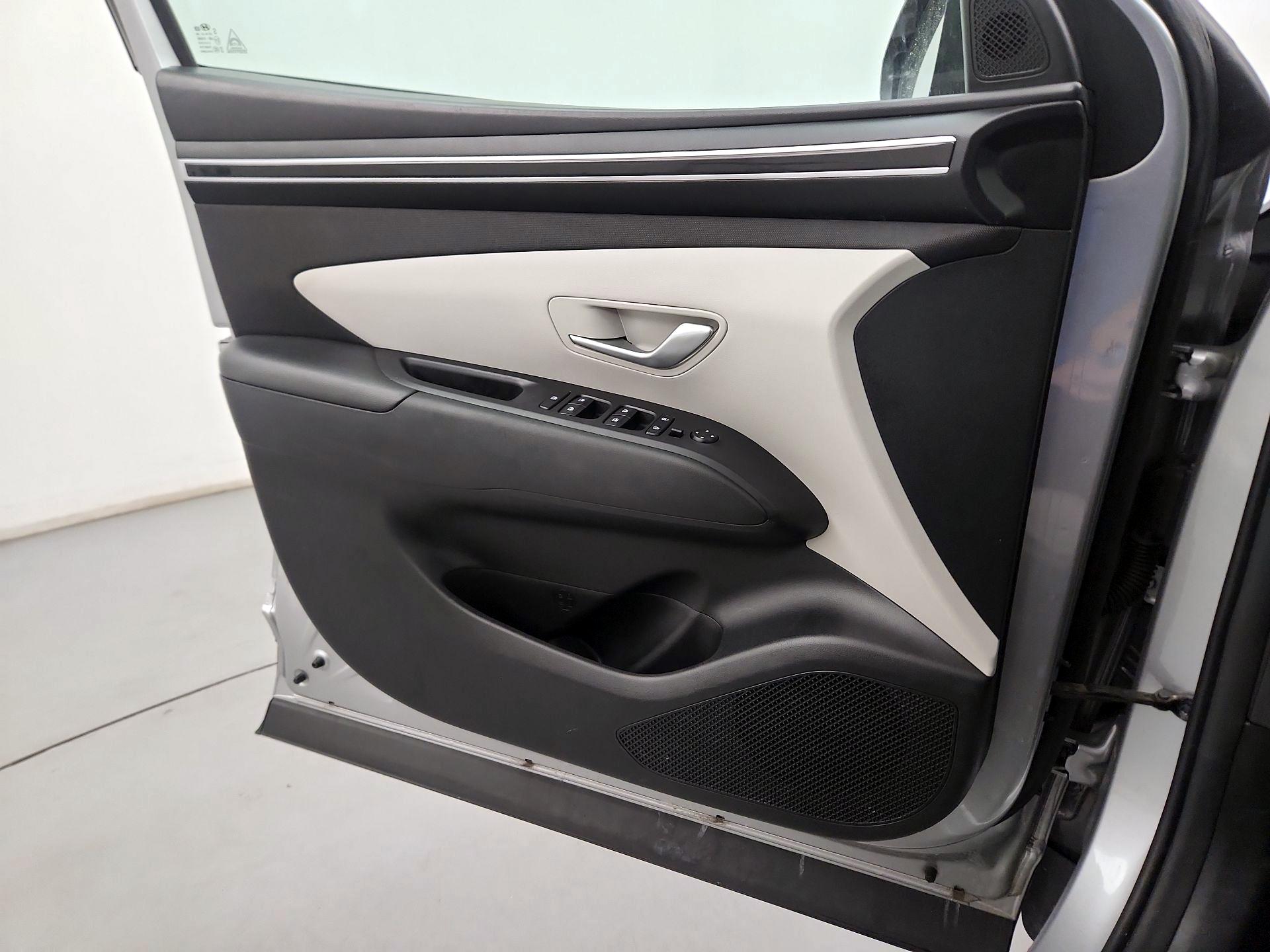 Thumbnail: 2023 Hyundai Tucson - 12