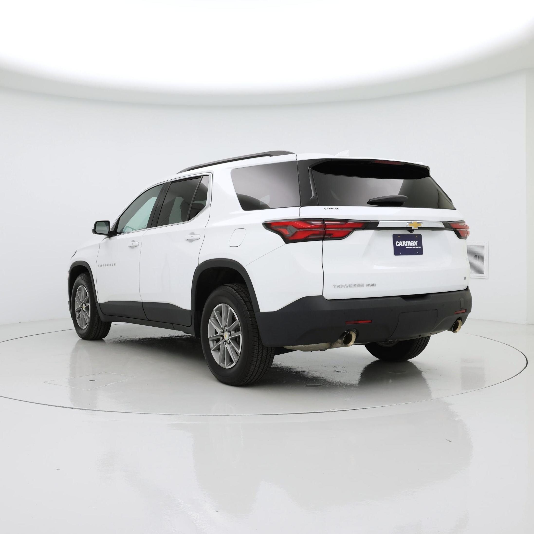 Thumbnail: 2022 Chevrolet Traverse - 2
