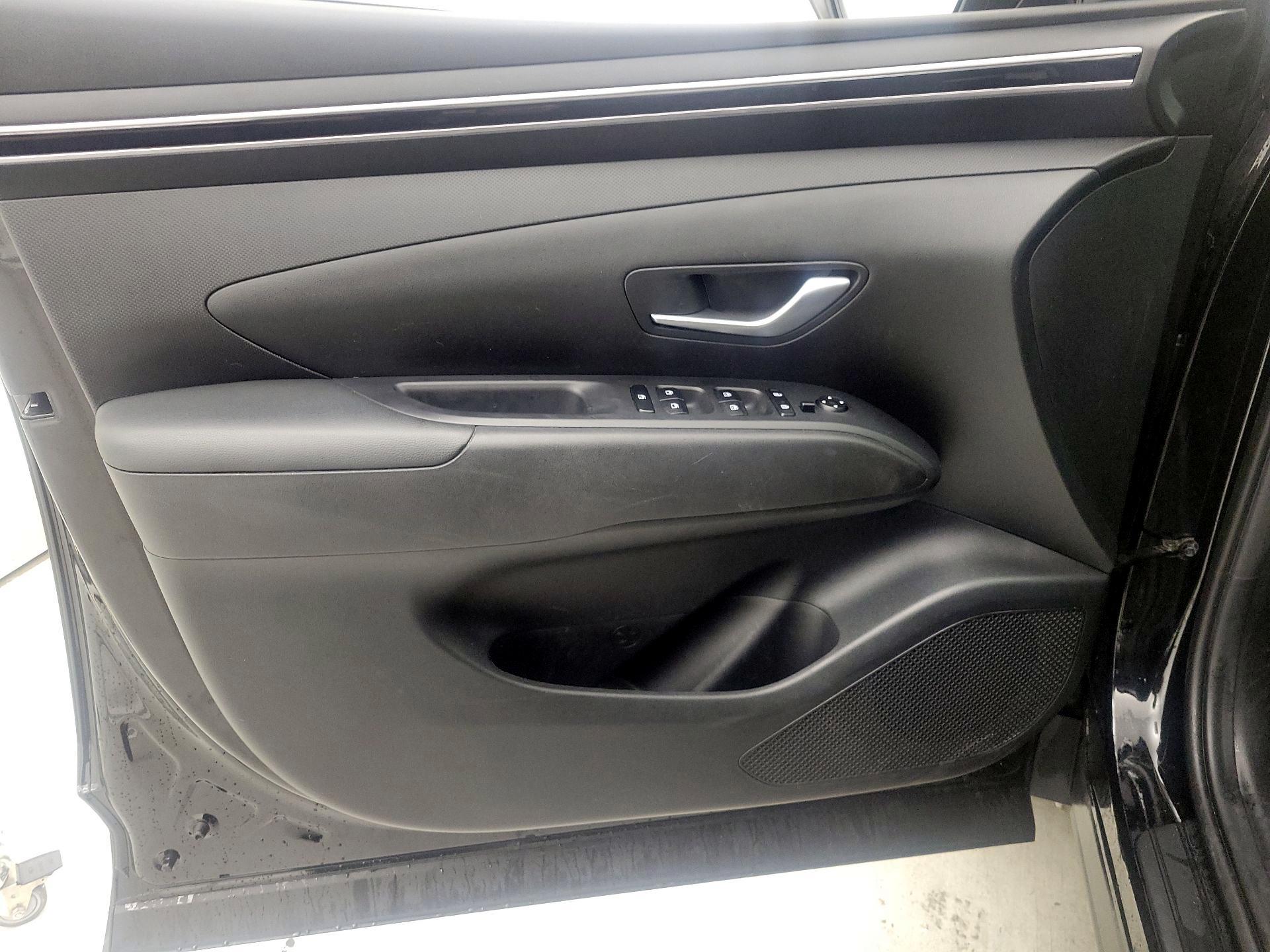 Thumbnail: 2023 Hyundai Tucson - 12