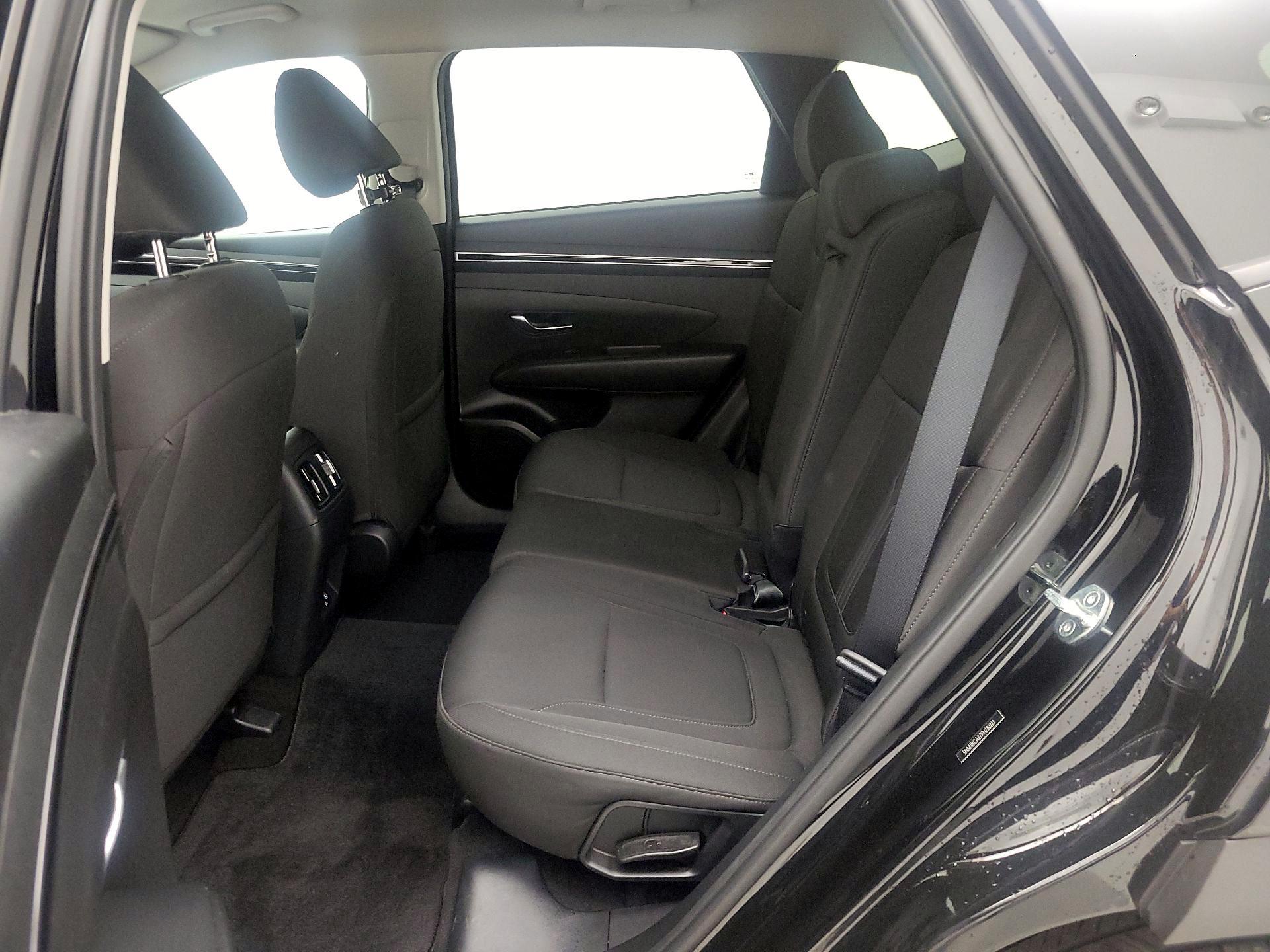 Thumbnail: 2023 Hyundai Tucson - 19