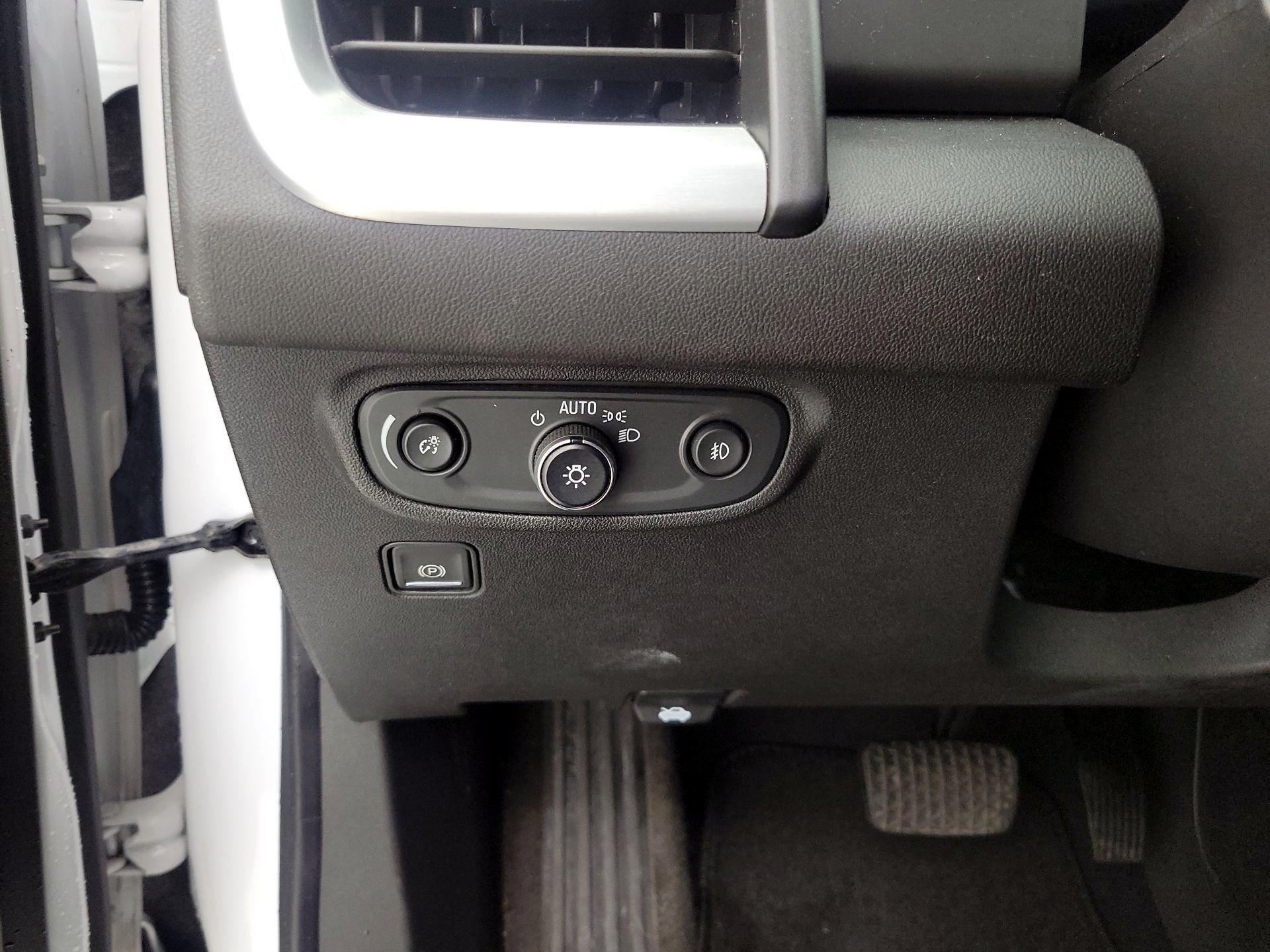 Thumbnail: 2020 GMC Terrain - 13