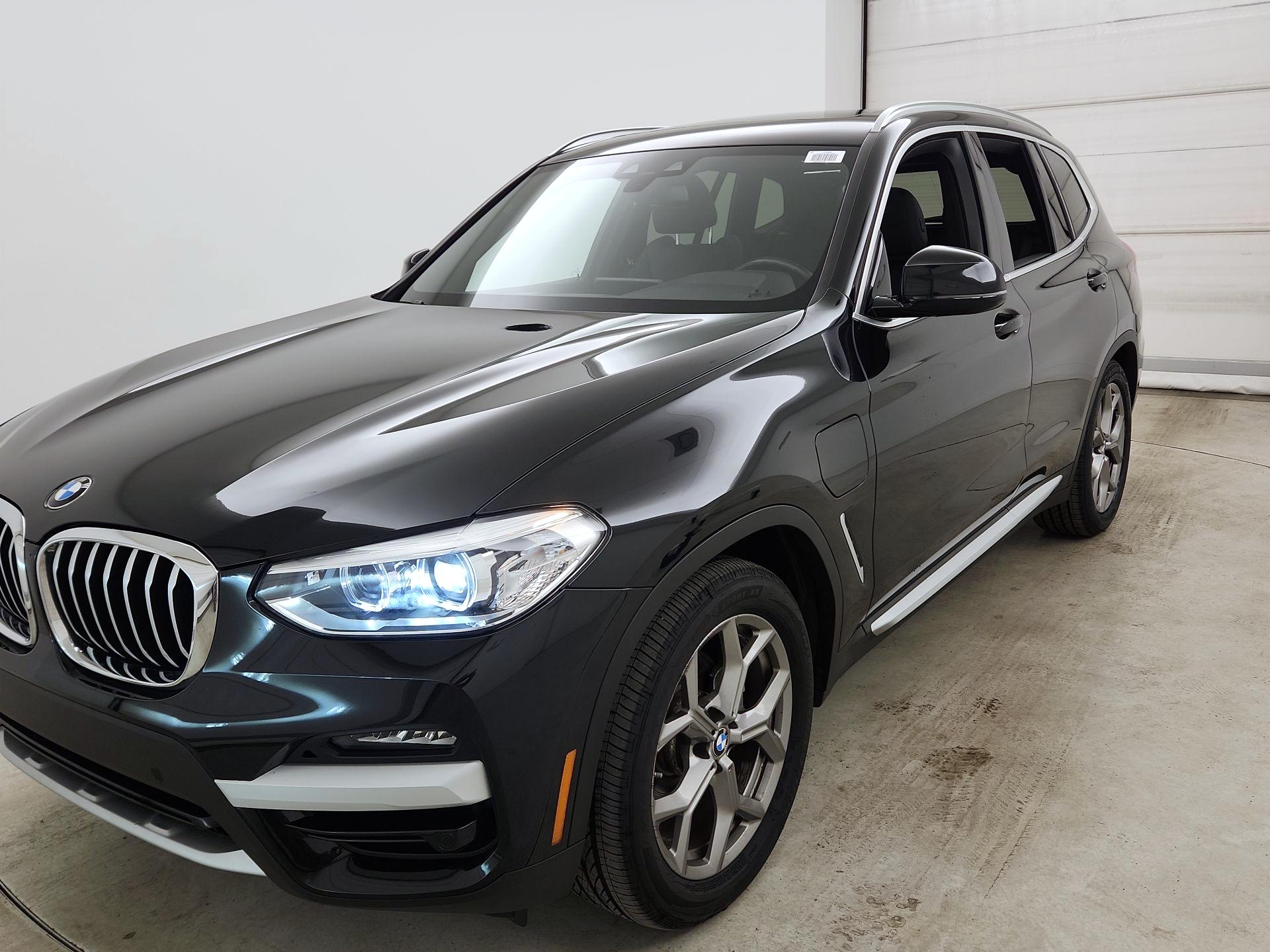 Thumbnail: 2021 BMW X3 - 3